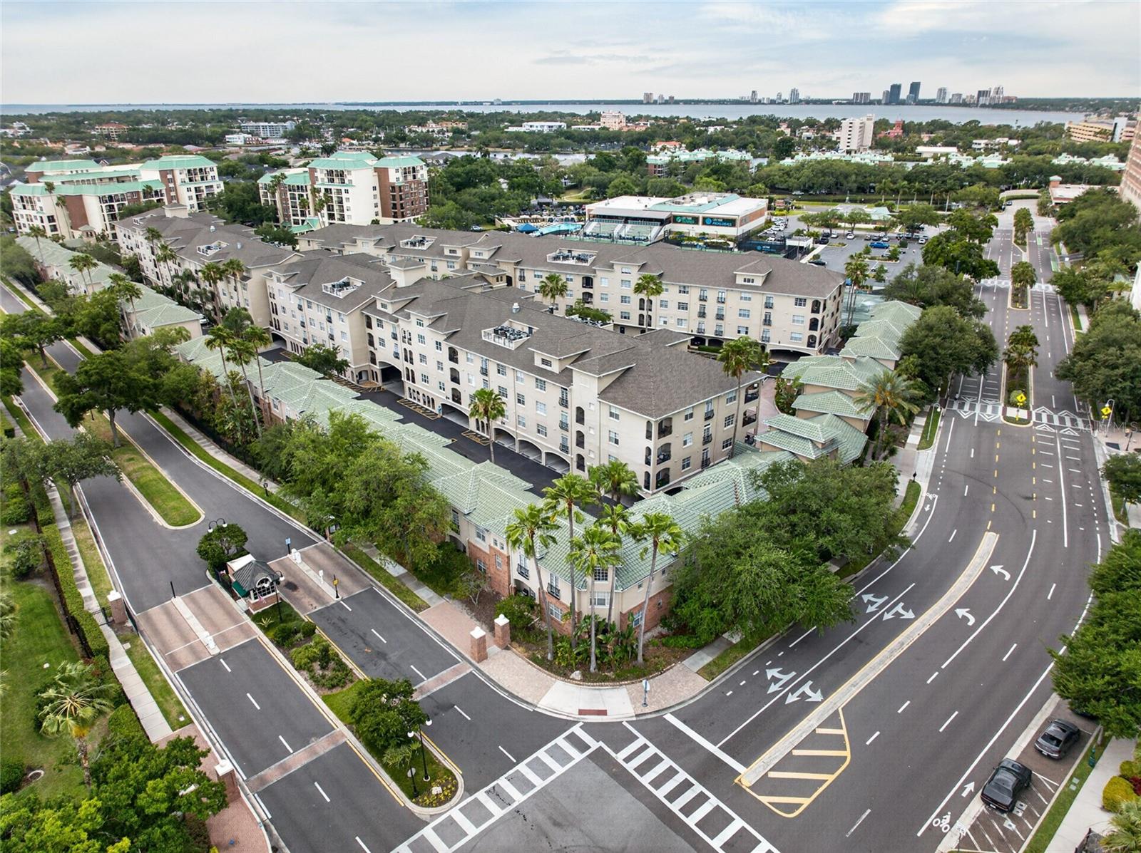 HARBOUR PLACE CITY HOMES A CON - Residential