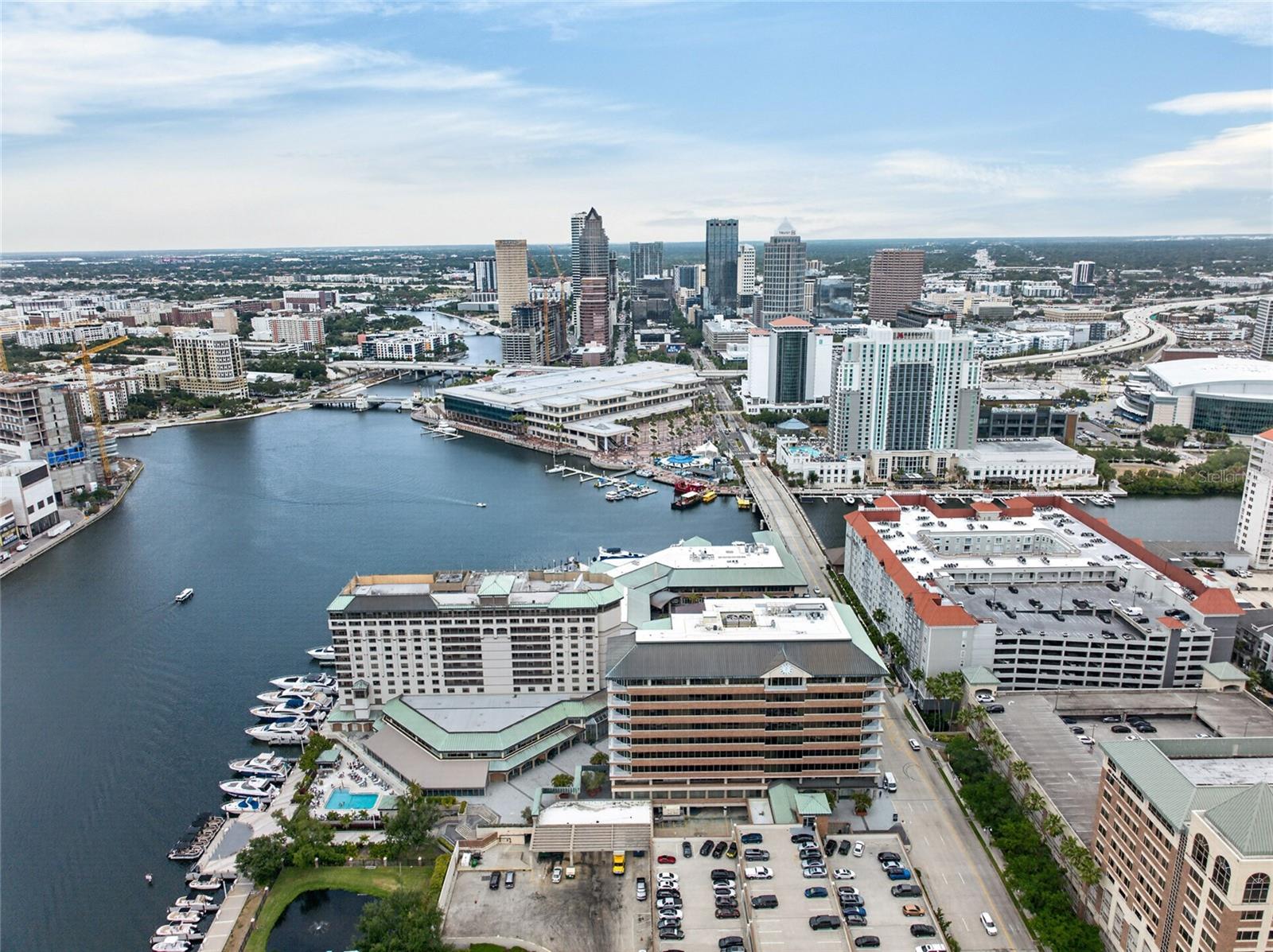 HARBOUR PLACE CITY HOMES A CON - Residential