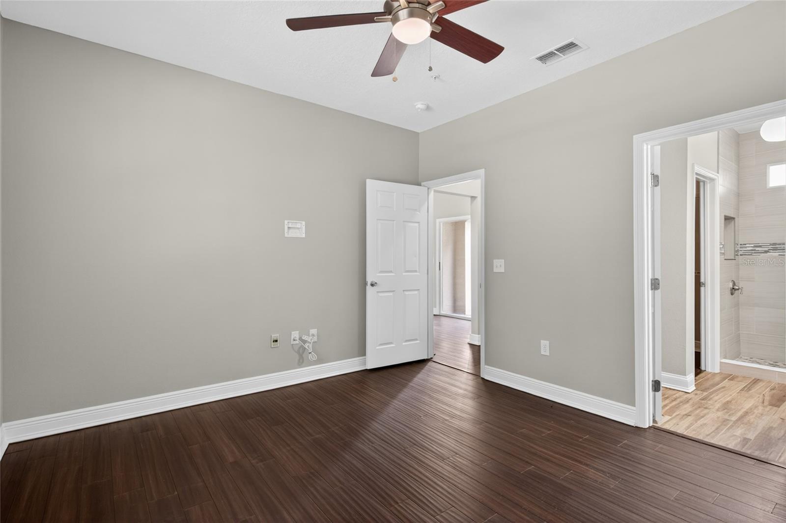 HARBOUR PLACE CITY HOMES A CON - Residential