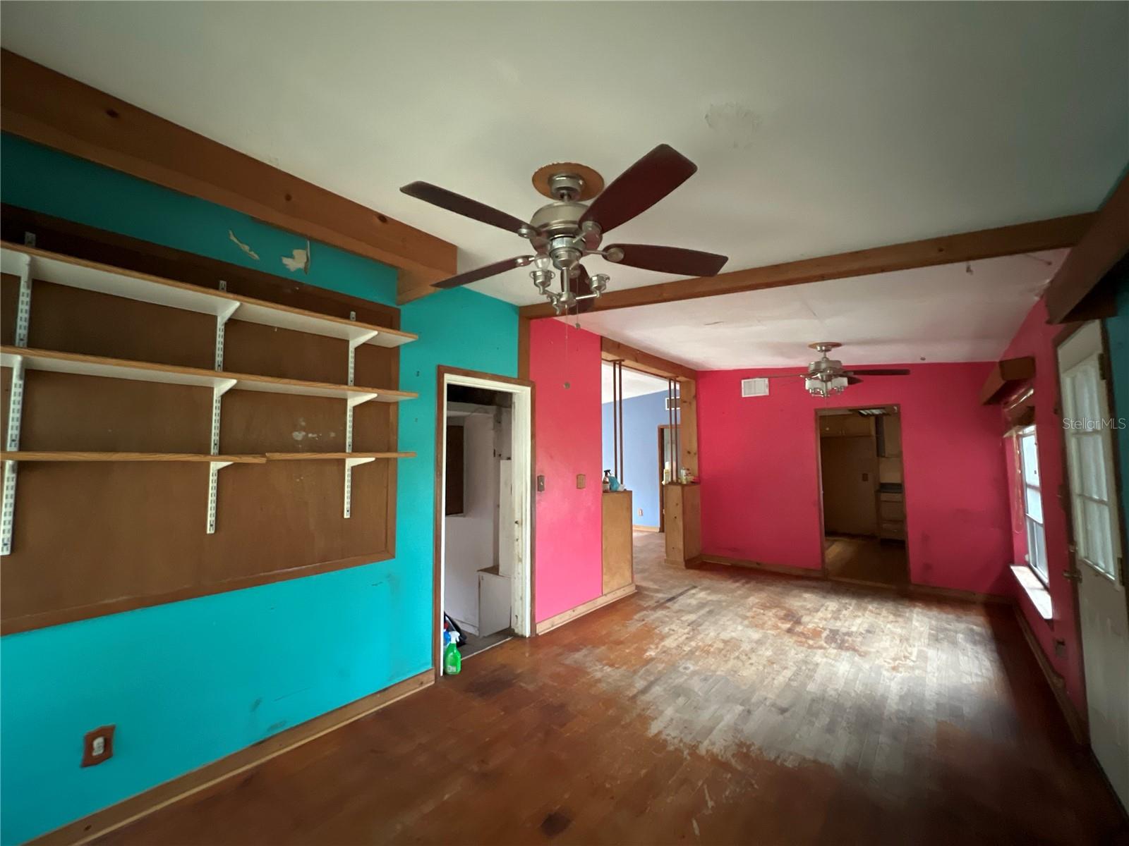 728 SPRINGVIEW DRIVE