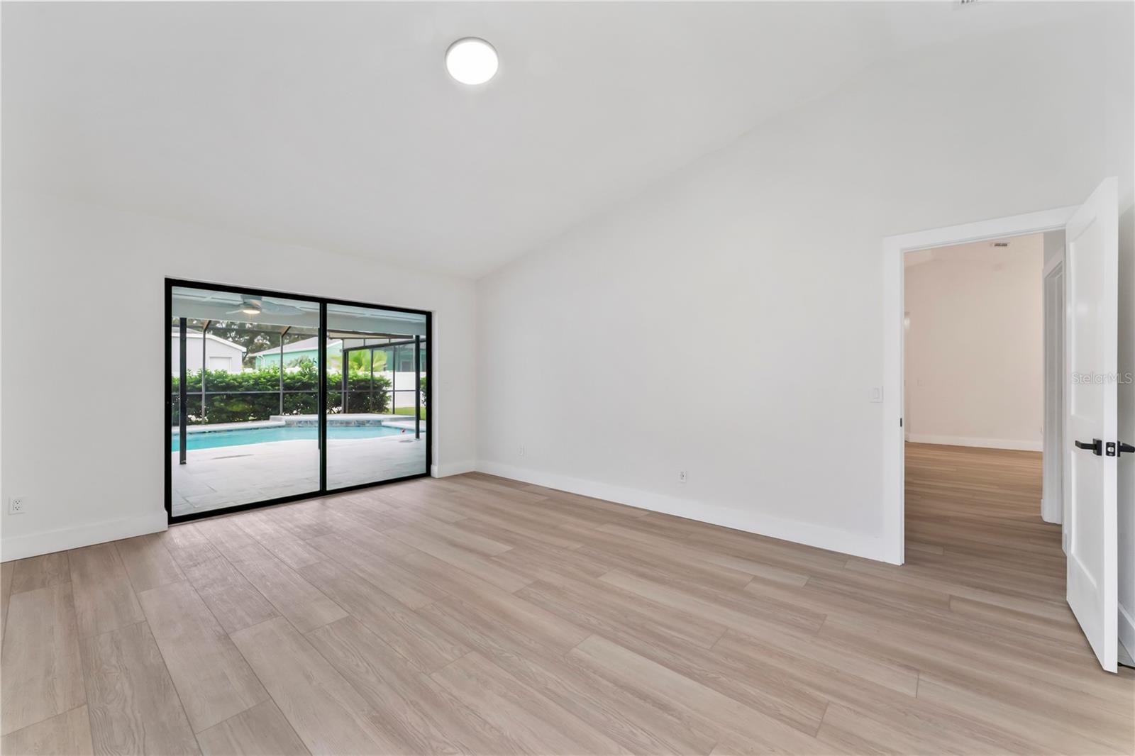 BLOOMINGDALE SEC J J - Residential