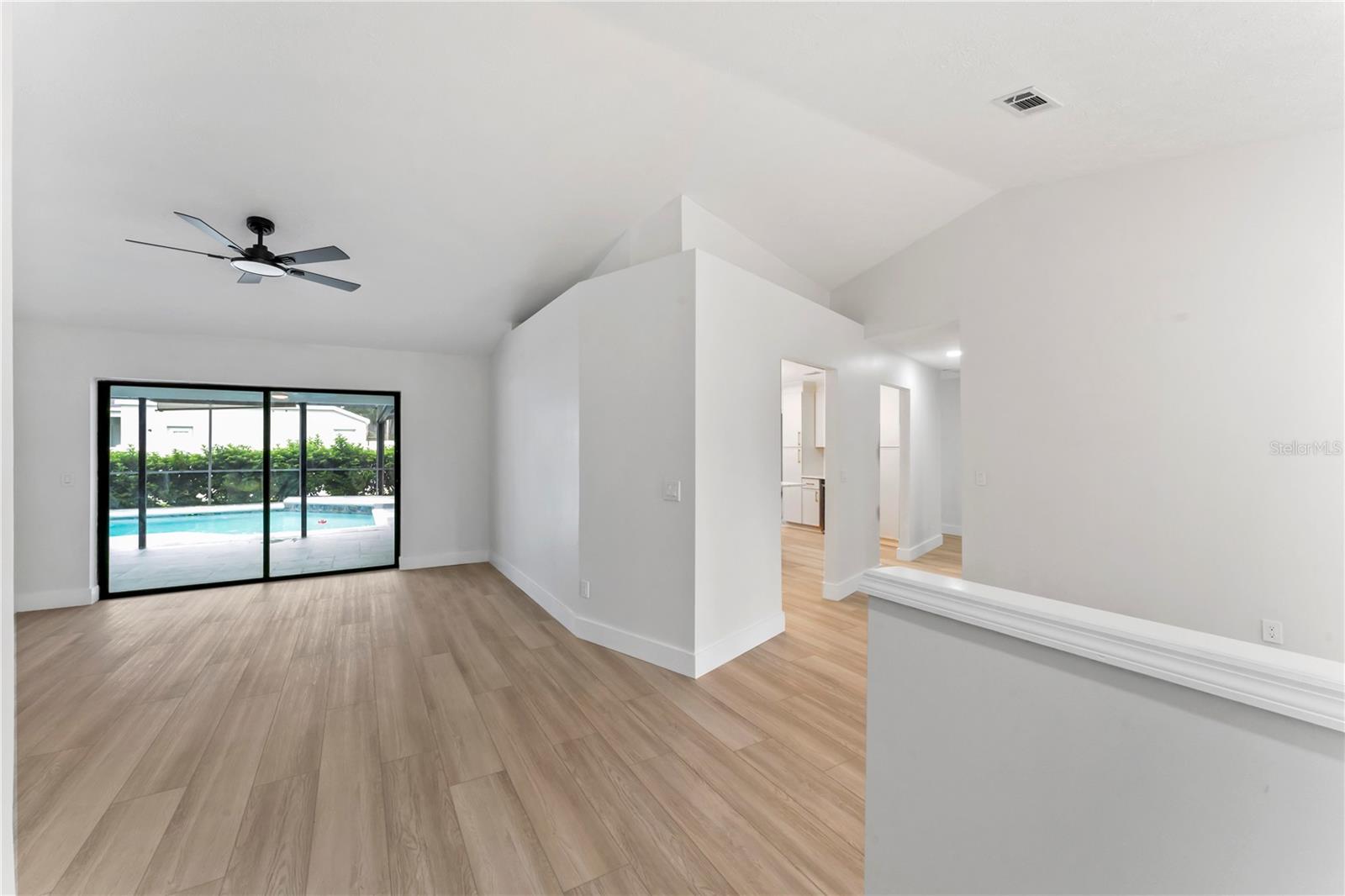 BLOOMINGDALE SEC J J - Residential
