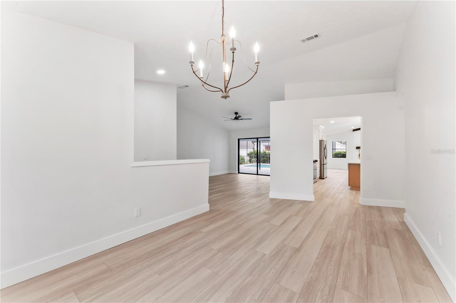 BLOOMINGDALE SEC J J - Residential