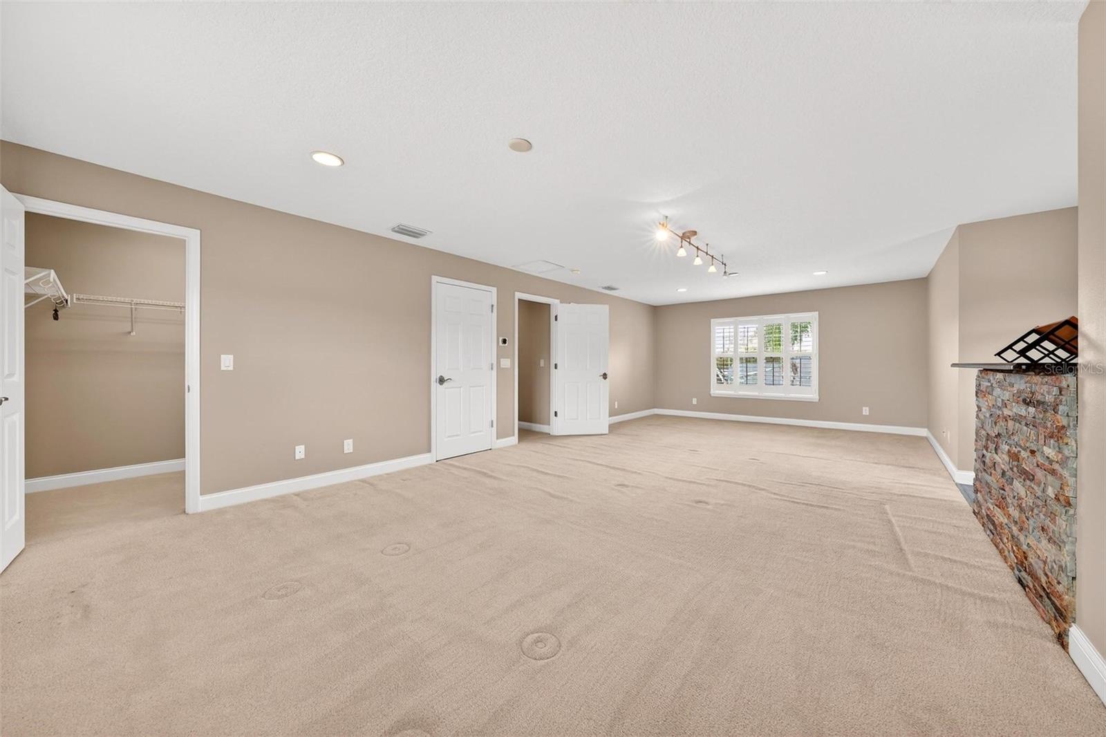 DORA ESTATES - Residential