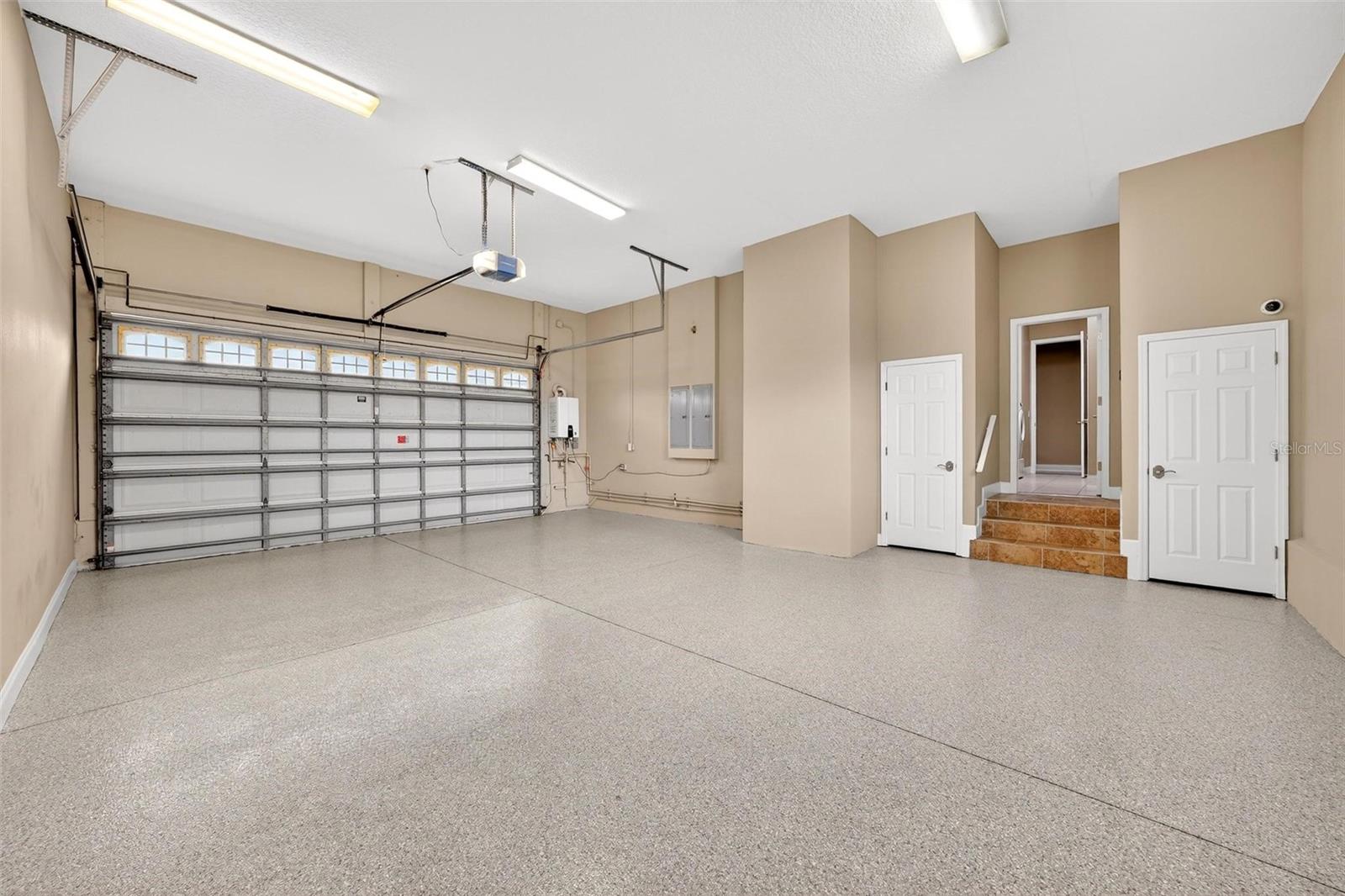 DORA ESTATES - Residential