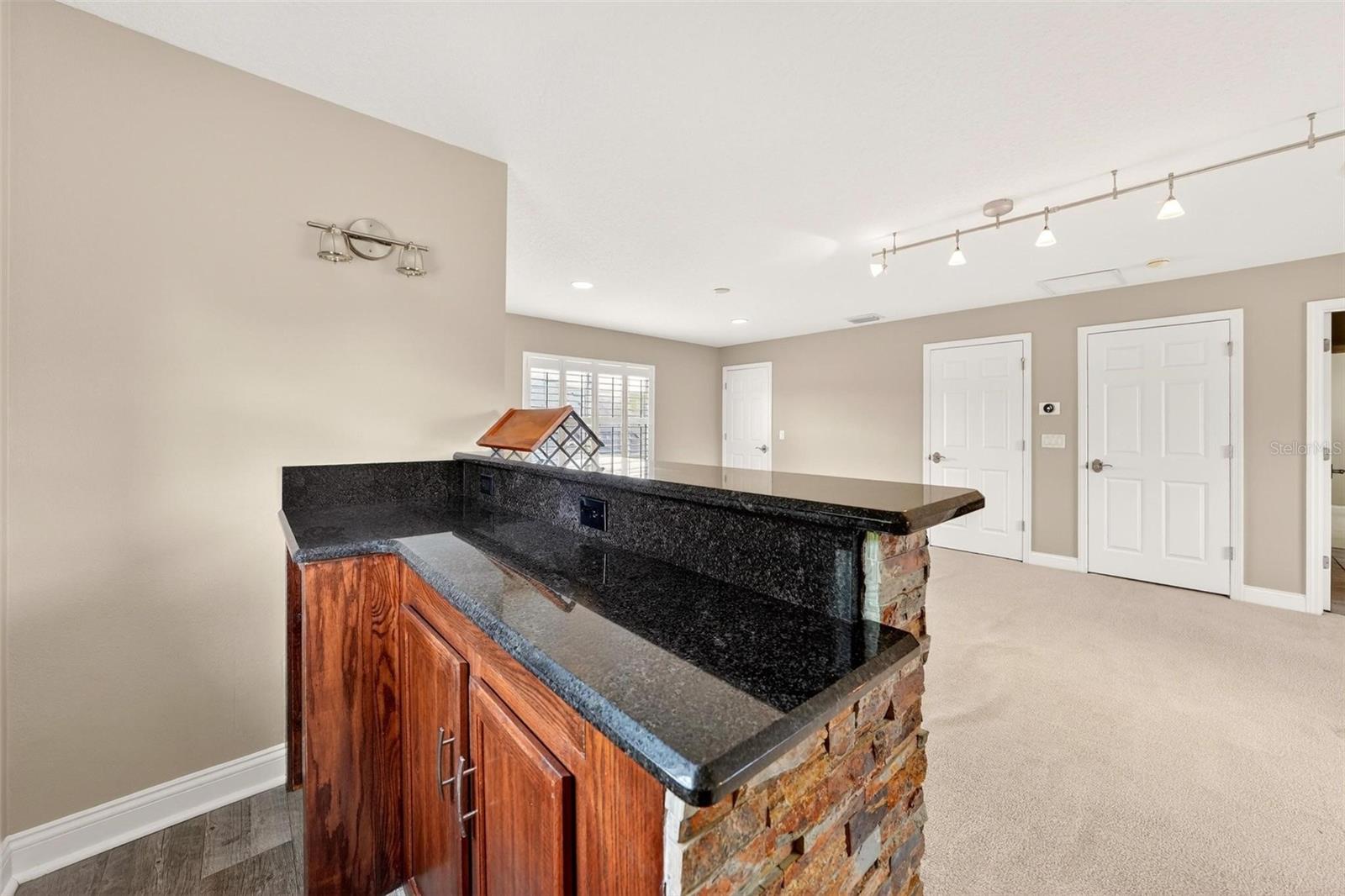 DORA ESTATES - Residential