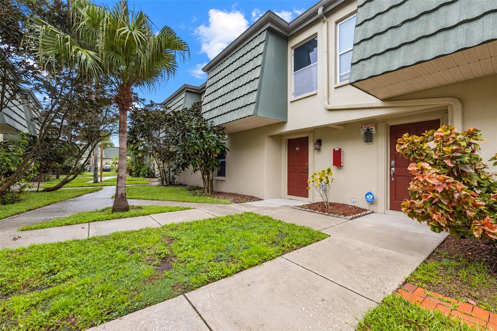 1799 N HIGHLAND AVENUE 44
