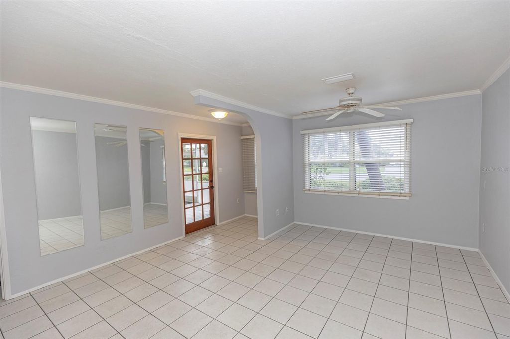 Photo of 407 Park Boulevard S, Venice, FL 34285 (MLS # D6142348)