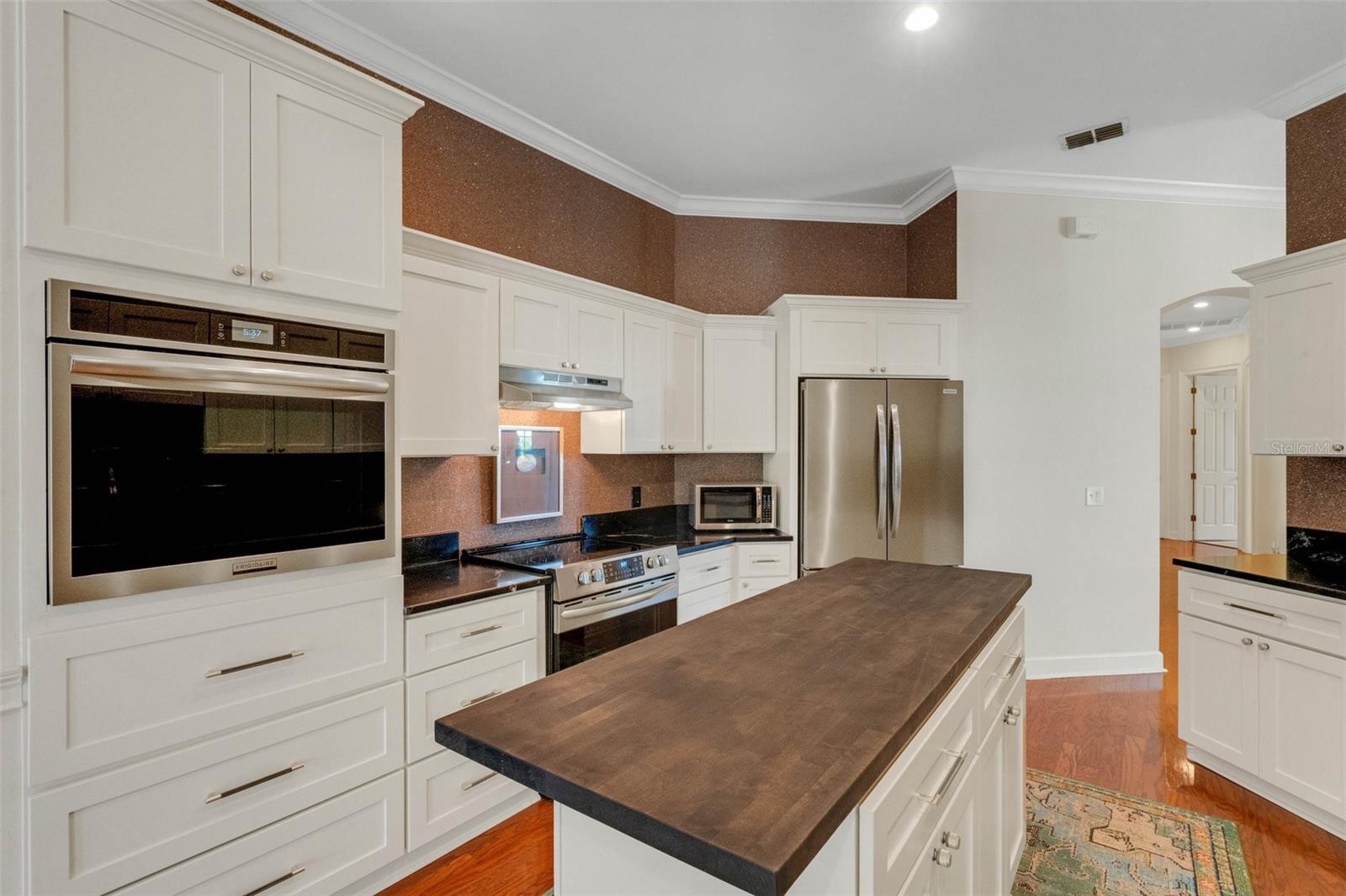 PRESTWICK - Residential Lease