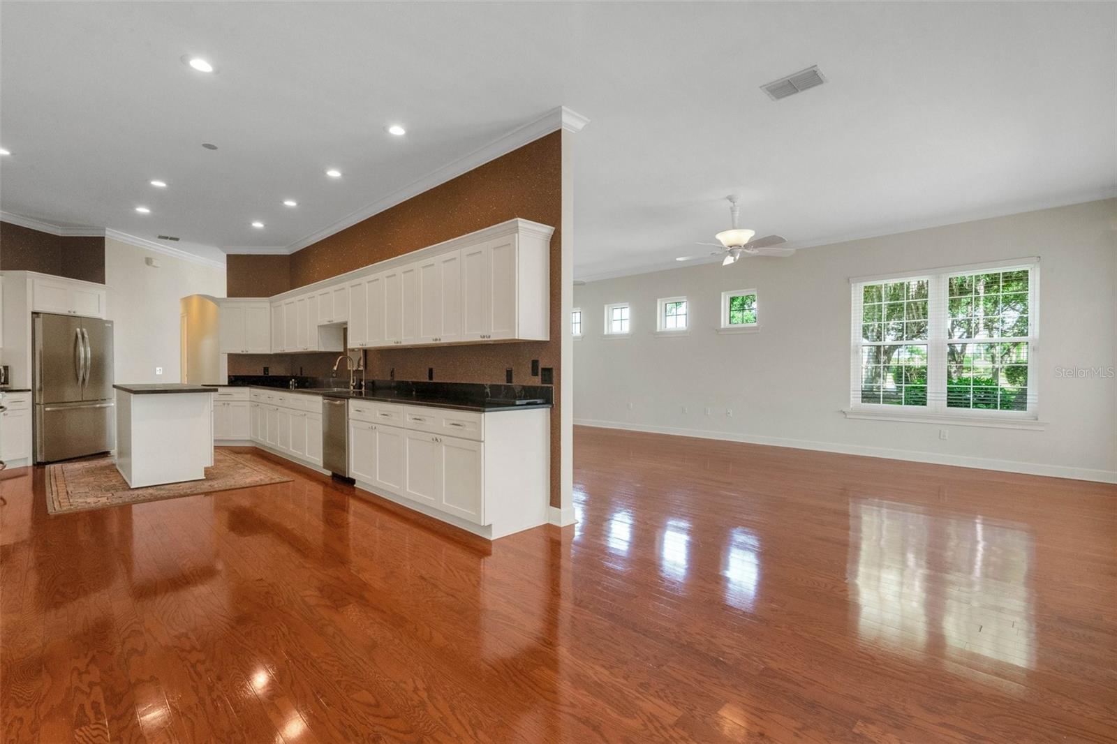 PRESTWICK - Residential Lease