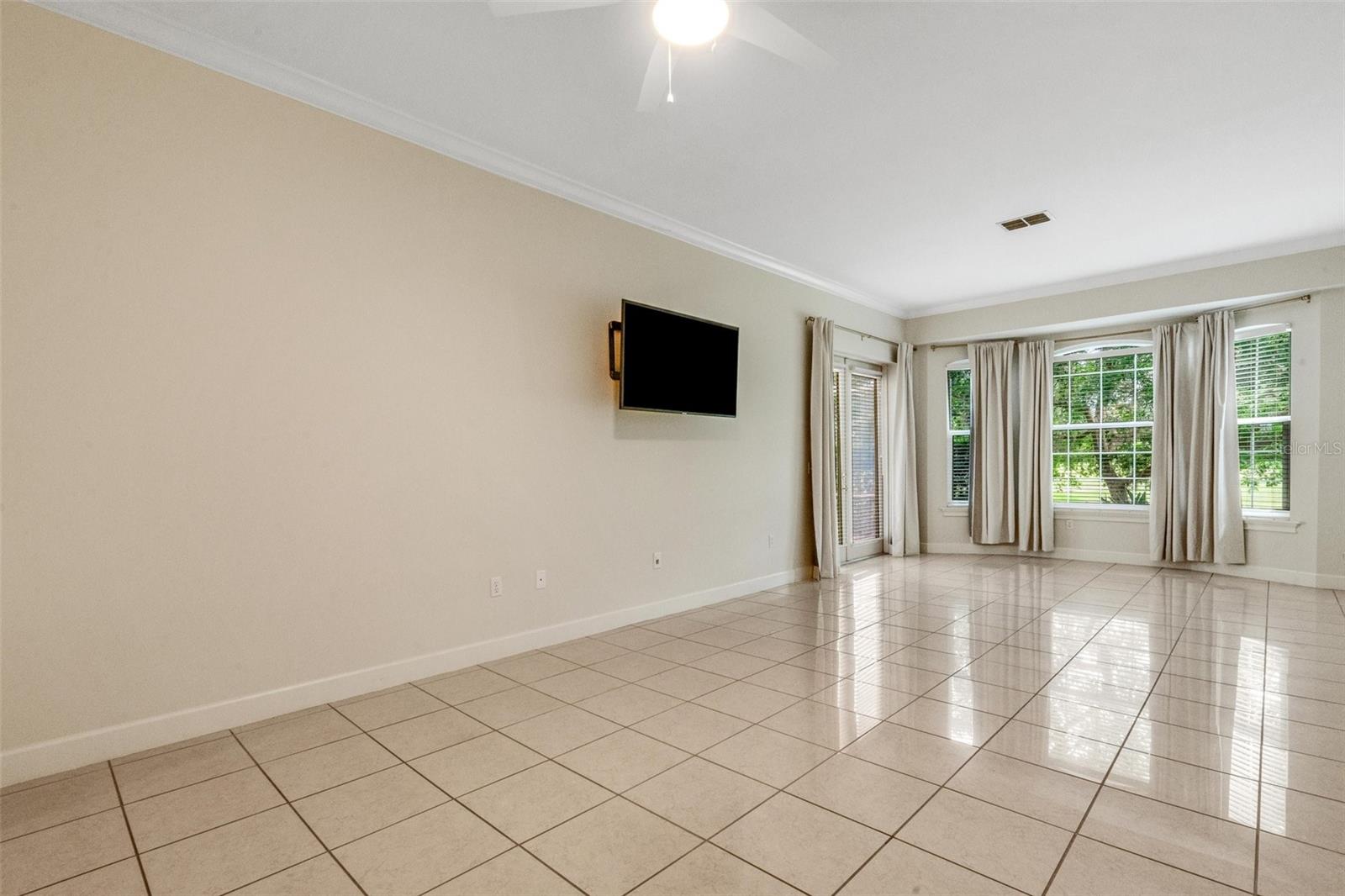 PRESTWICK - Residential Lease