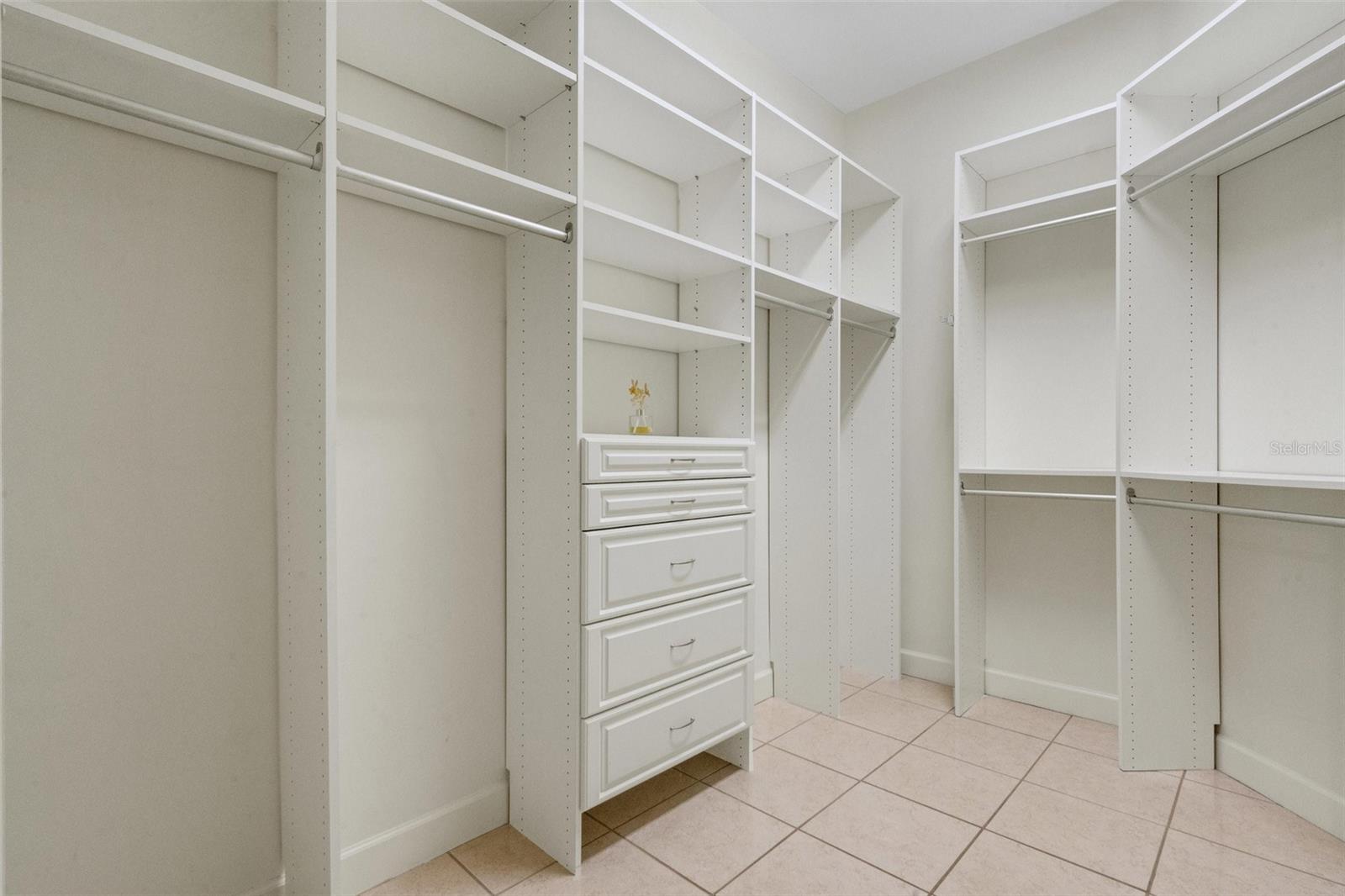 PRESTWICK - Residential Lease