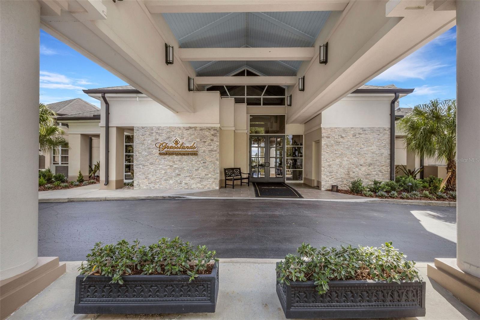 PRESTWICK - Residential Lease