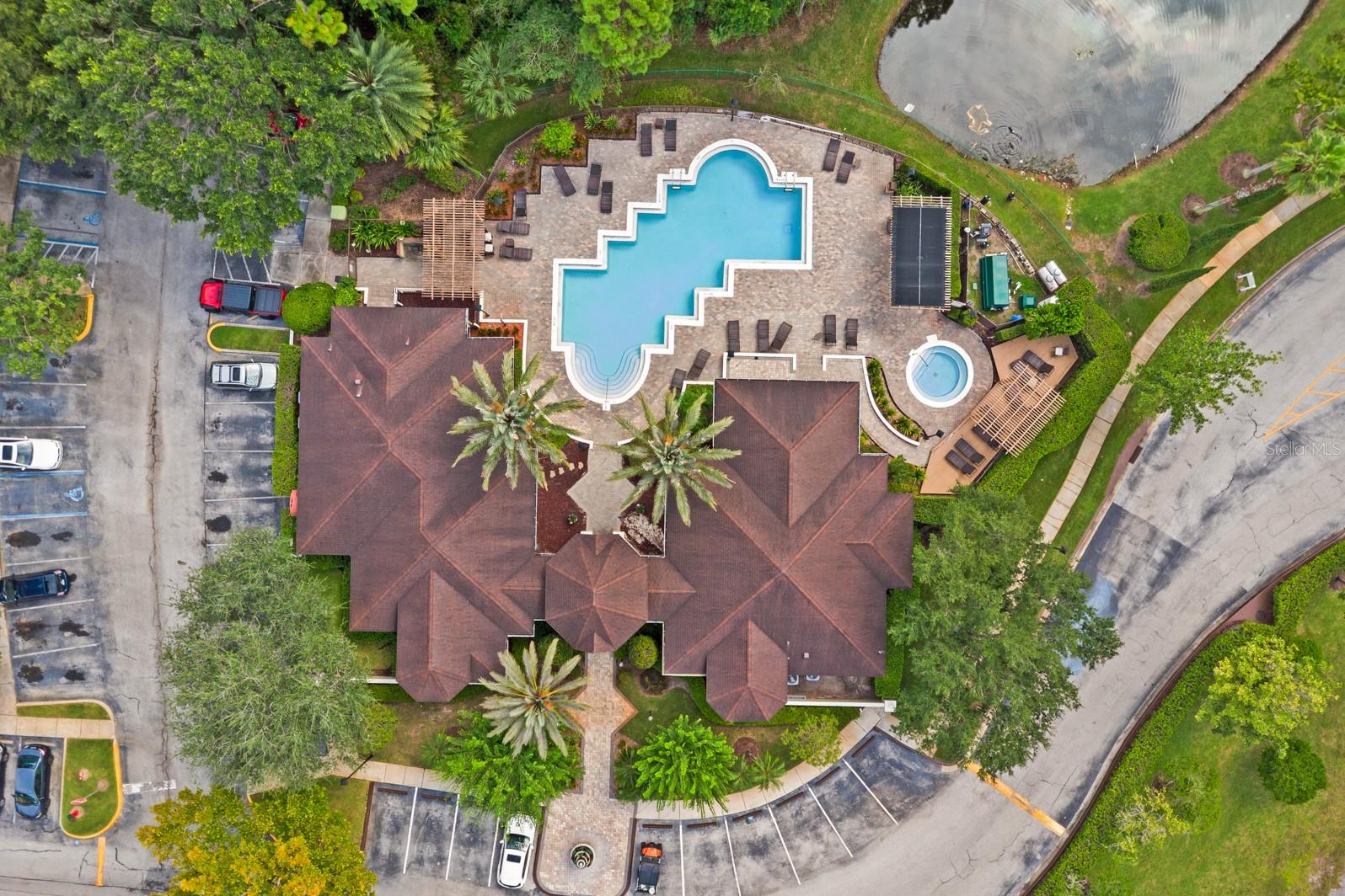 724 CREST PINES DRIVE 511