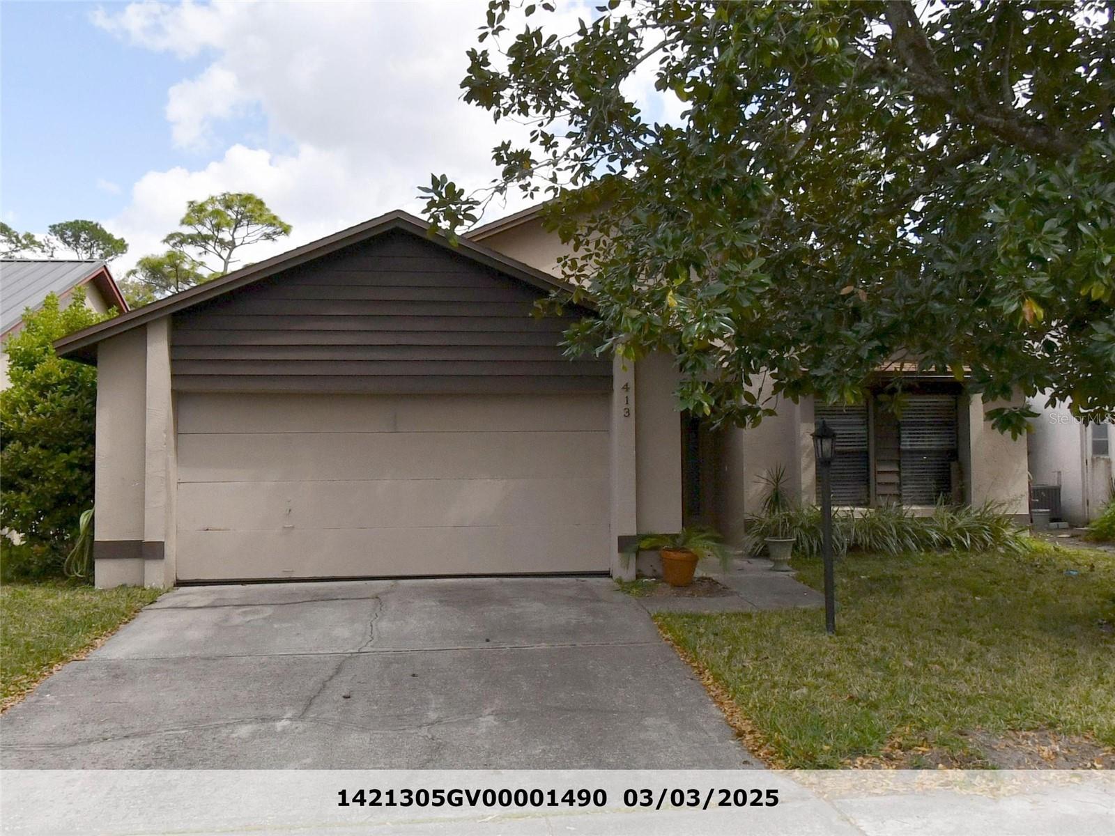 Live in a Private Casselberry House with a Garage & Yard. Get a $1,000 Rent Credit! Apply and get approved this month to receive a $1,000 rent credit at move-in. That's two weeks of rent, FREE, on top of all the privacy and space you'll get in this beautiful, light-filled HOUSE with a private garage—no shared walls or ceilings with neighbors! This 2-bedroom, 2-bath split-plan home offers an open and airy feel with vaulted ceilings and a living-area skylight that floods the main living spaces with natural light. The primary suite is a true retreat, featuring a generous walk-in closet and a separate linen closet for organized storage. Enjoy morning coffee or quiet evenings on your screened patio, which extends your living space and overlooks a private, secluded backyard. Key Features: Privacy: Private single-family home (no shared walls!) with a split-bedroom floor plan. Garage: Oversized attached garage with in-unit laundry and dedicated attic storage. Outdoor Living: Screened patio and private backyard. Interior: Vaulted ceilings, skylight, and durable ceramic tile throughout. Storage: Ample closet space, including a walk-in closet, plus garage and attic storage. Location: Located in a quiet, friendly neighborhood just minutes from SR-417 for an easy commute. Enjoy a short walk to Red Bug Lake Park, which offers lighted courts, walking trails, and playgrounds. Small pets considered. Ready to make this your new home? Contact us today to schedule a private showing! The owner is looking for a tenant with a credit score of 670 or higher and a verifiable income of at least 3x the rent.