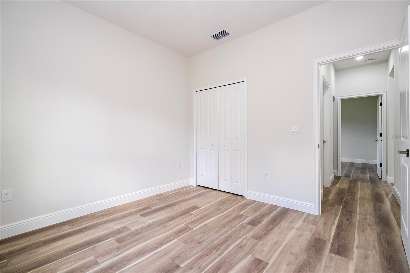 MARION OAKS UN 5 - Residential