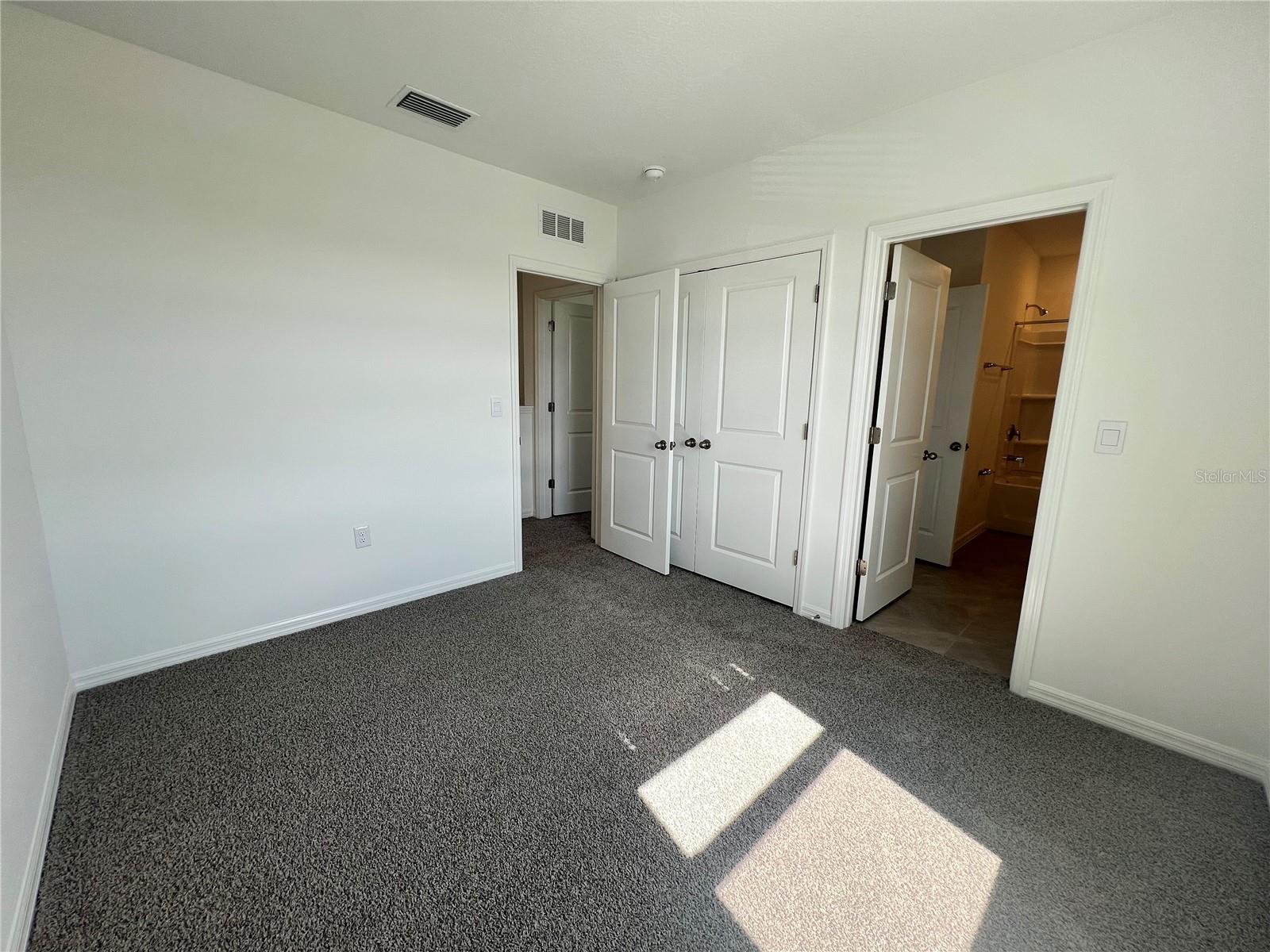 MANGROVE POINT PHASE 1 LOT 1 - Residential Lease