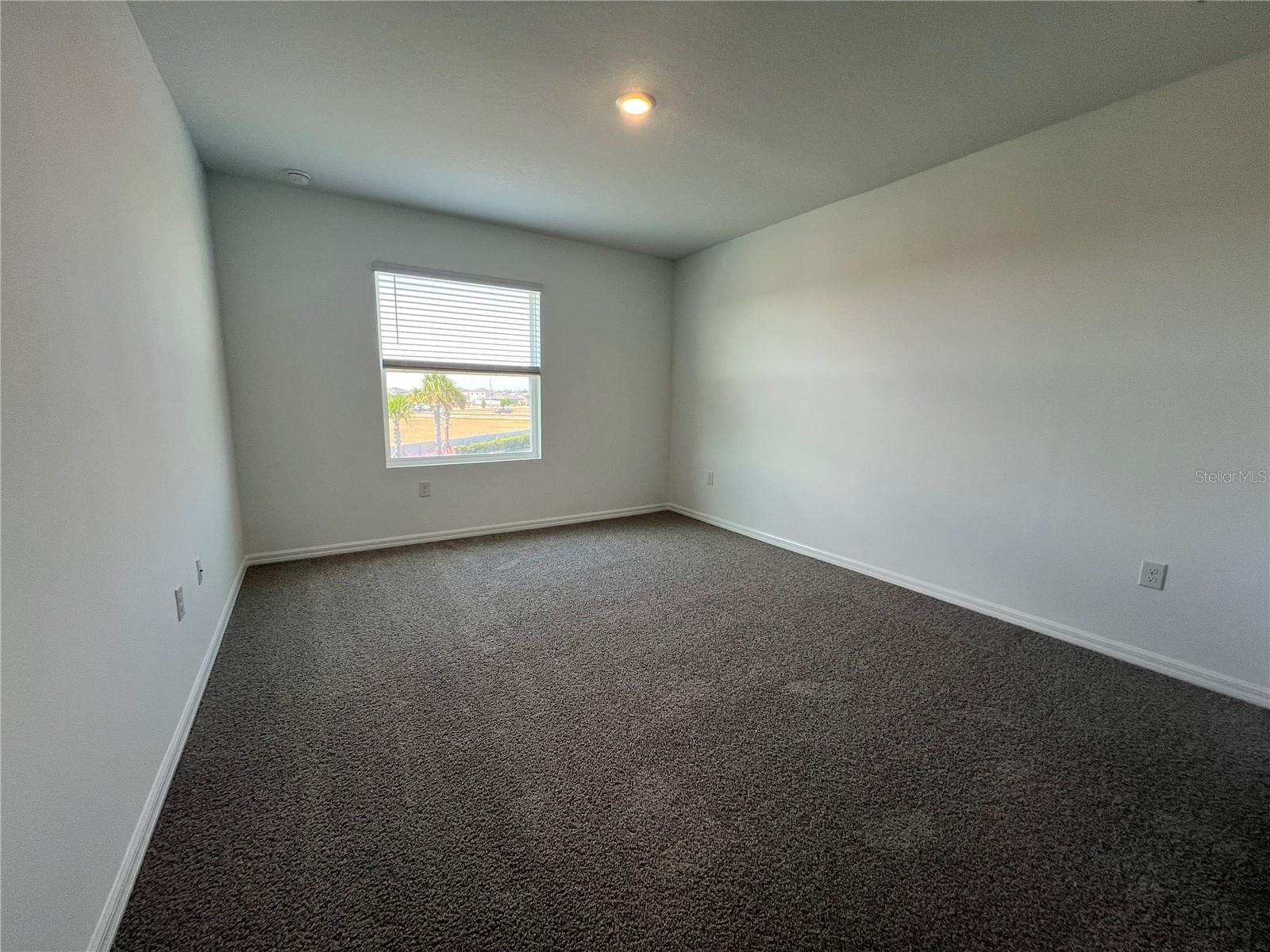 MANGROVE POINT PHASE 1 LOT 1 - Residential Lease