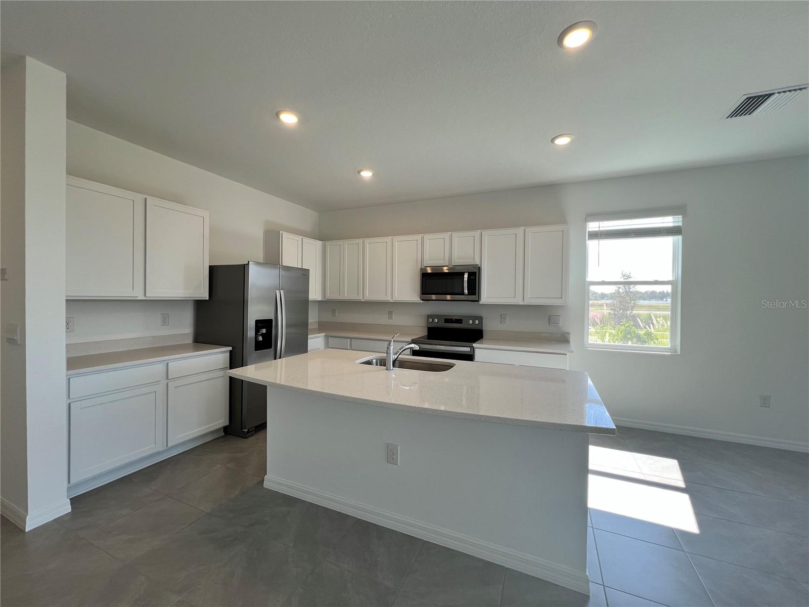 MANGROVE POINT PHASE 1 LOT 1 - Residential Lease