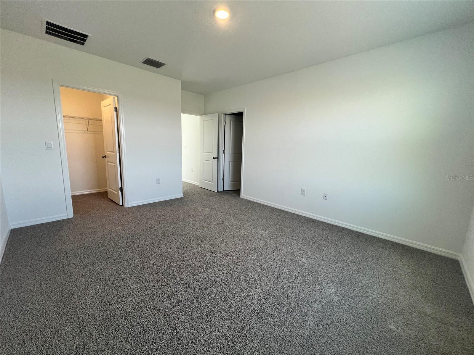 MANGROVE POINT PHASE 1 LOT 1 - Residential Lease