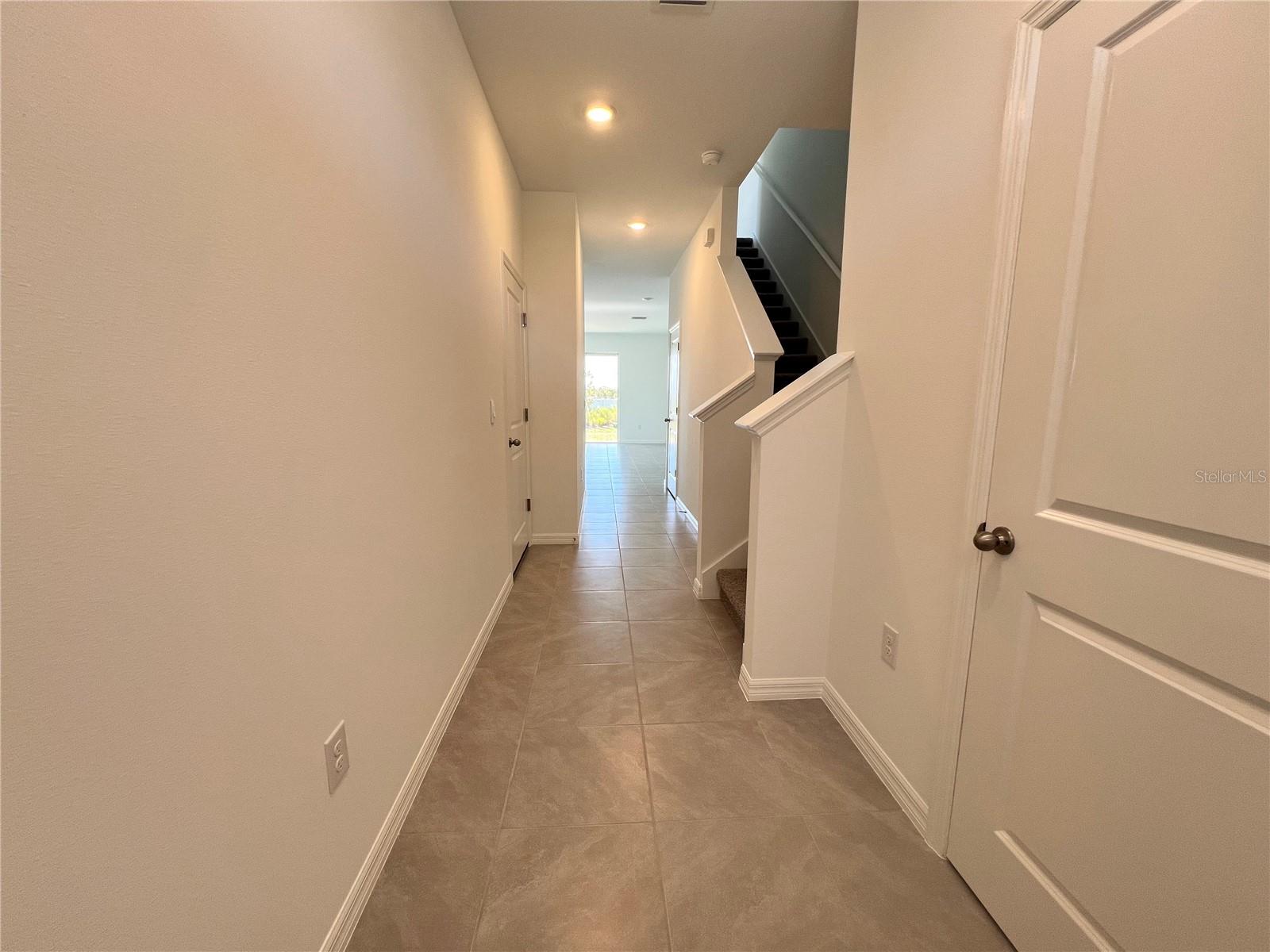 MANGROVE POINT PHASE 1 LOT 1 - Residential Lease