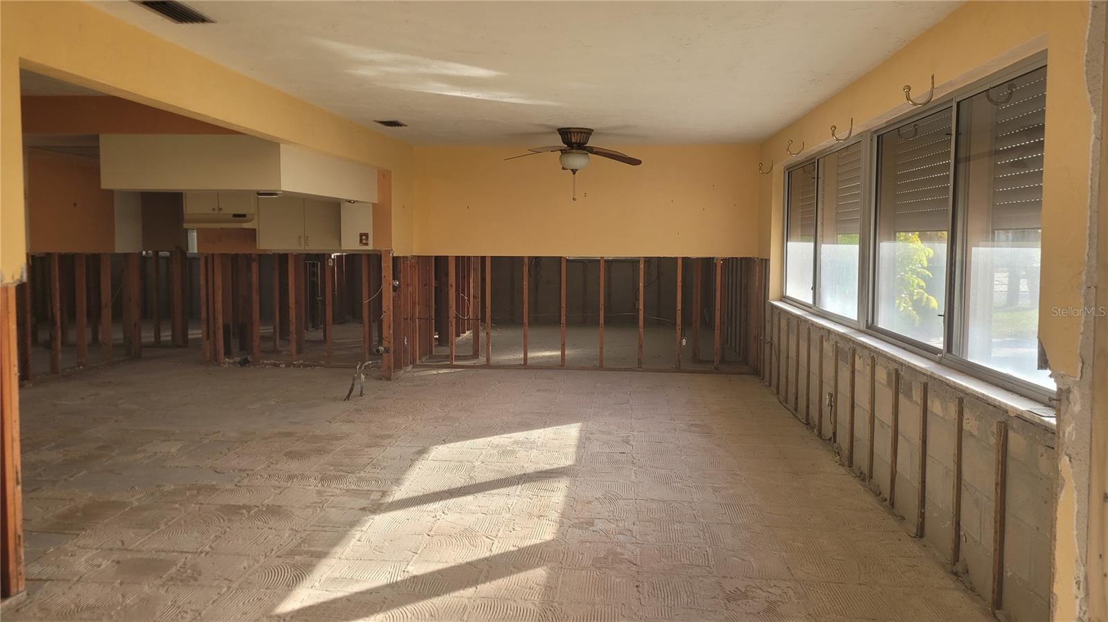 THREE PALMS POINT - Residential