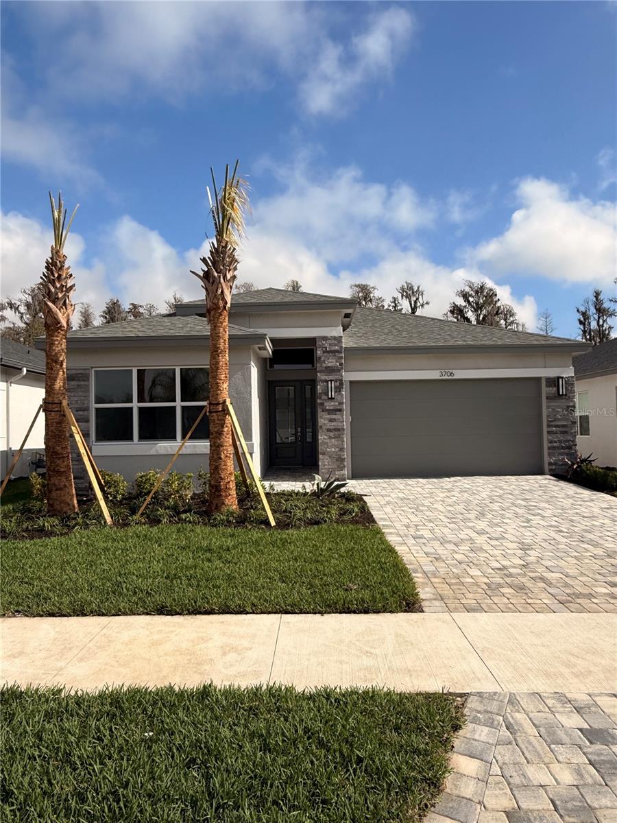 VALENCIA RIDGE - Residential