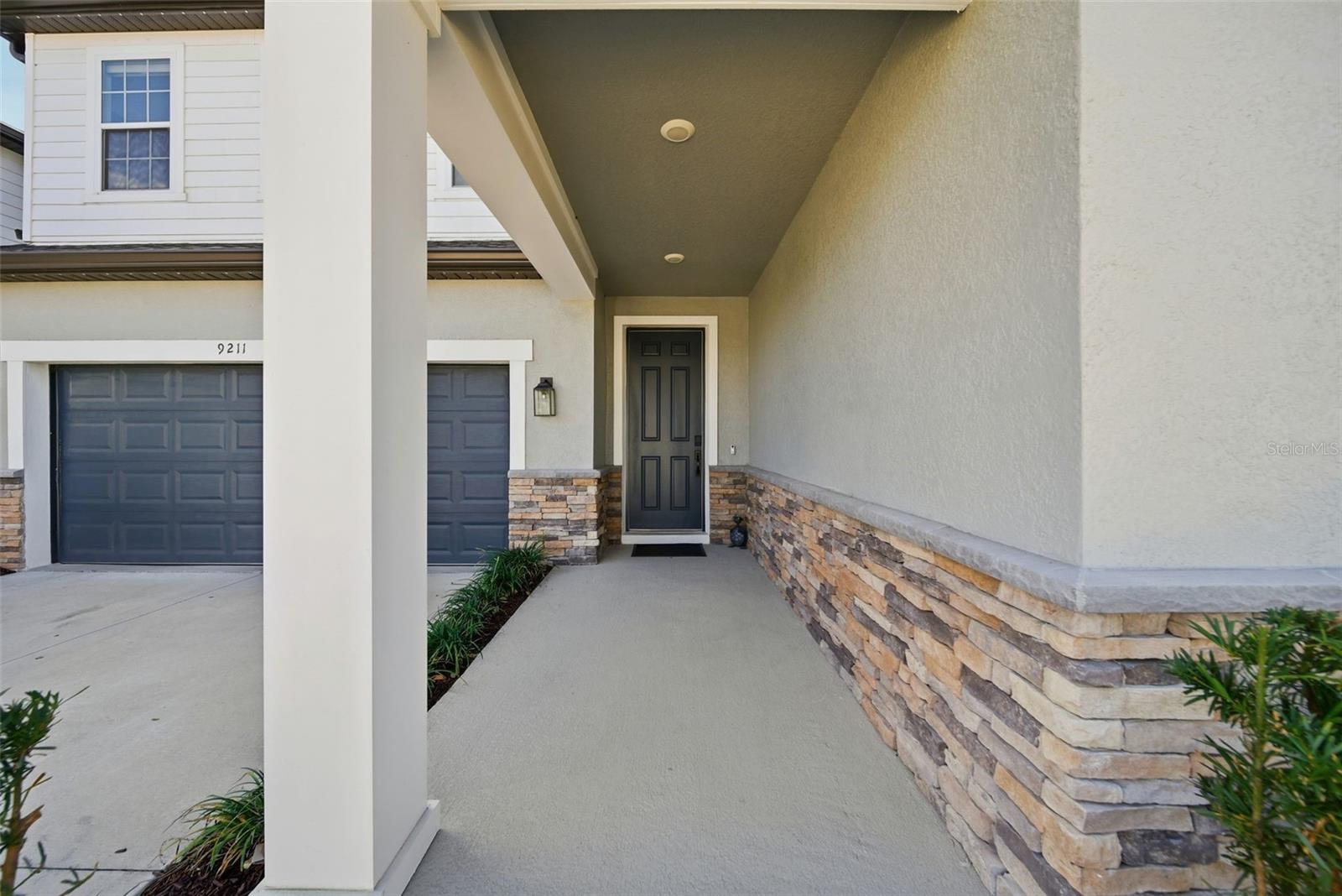 9211 WAVERLY WALK DRIVE