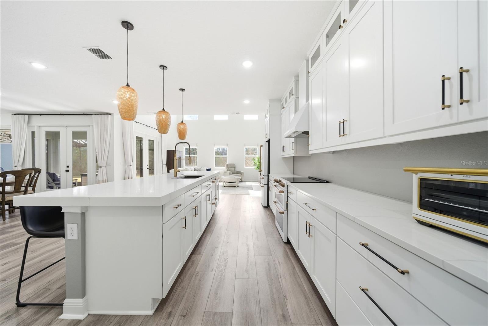 9211 WAVERLY WALK DRIVE