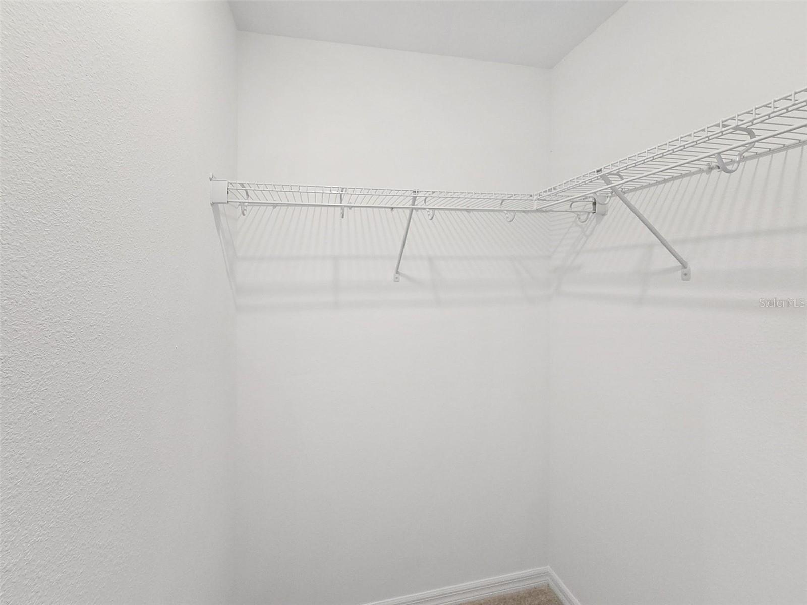 ARTISAN LAKES EDGESTONE NORTH PH I & II - Residential Lease