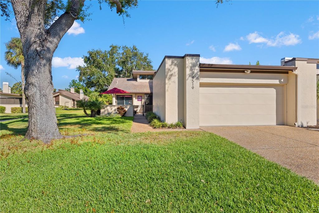 Photo of 4519 La Jolla Drive, Bradenton, FL 34210 (MLS # A4670888)