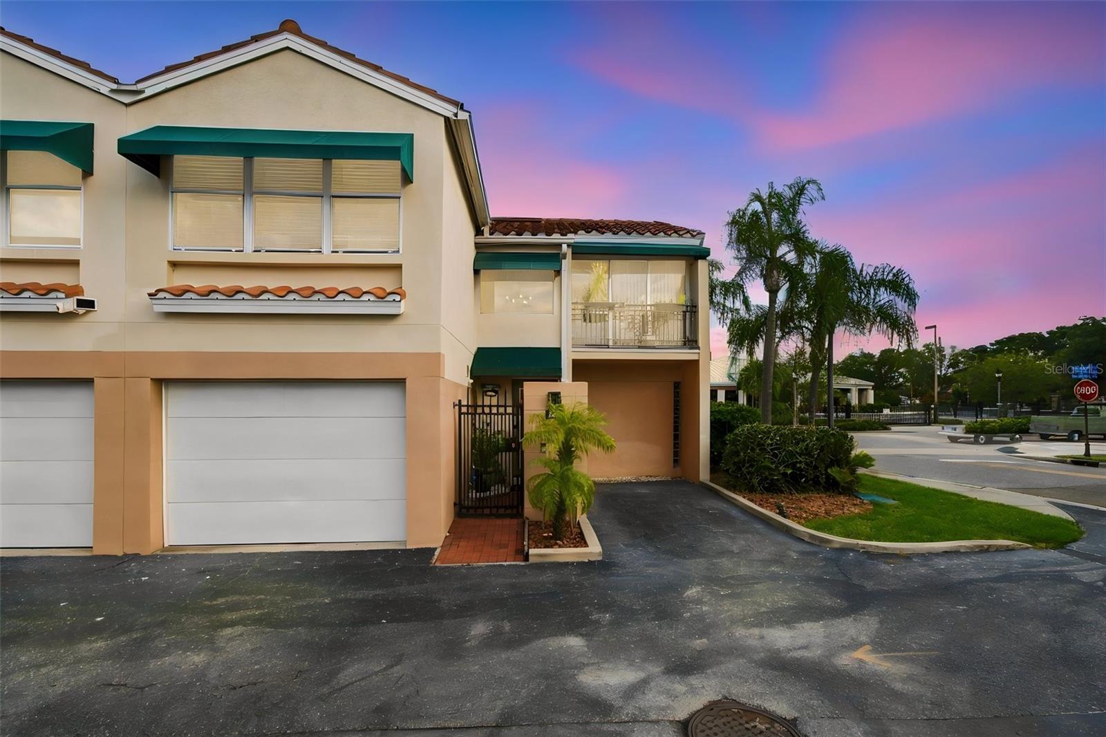 836 PADUA LANE