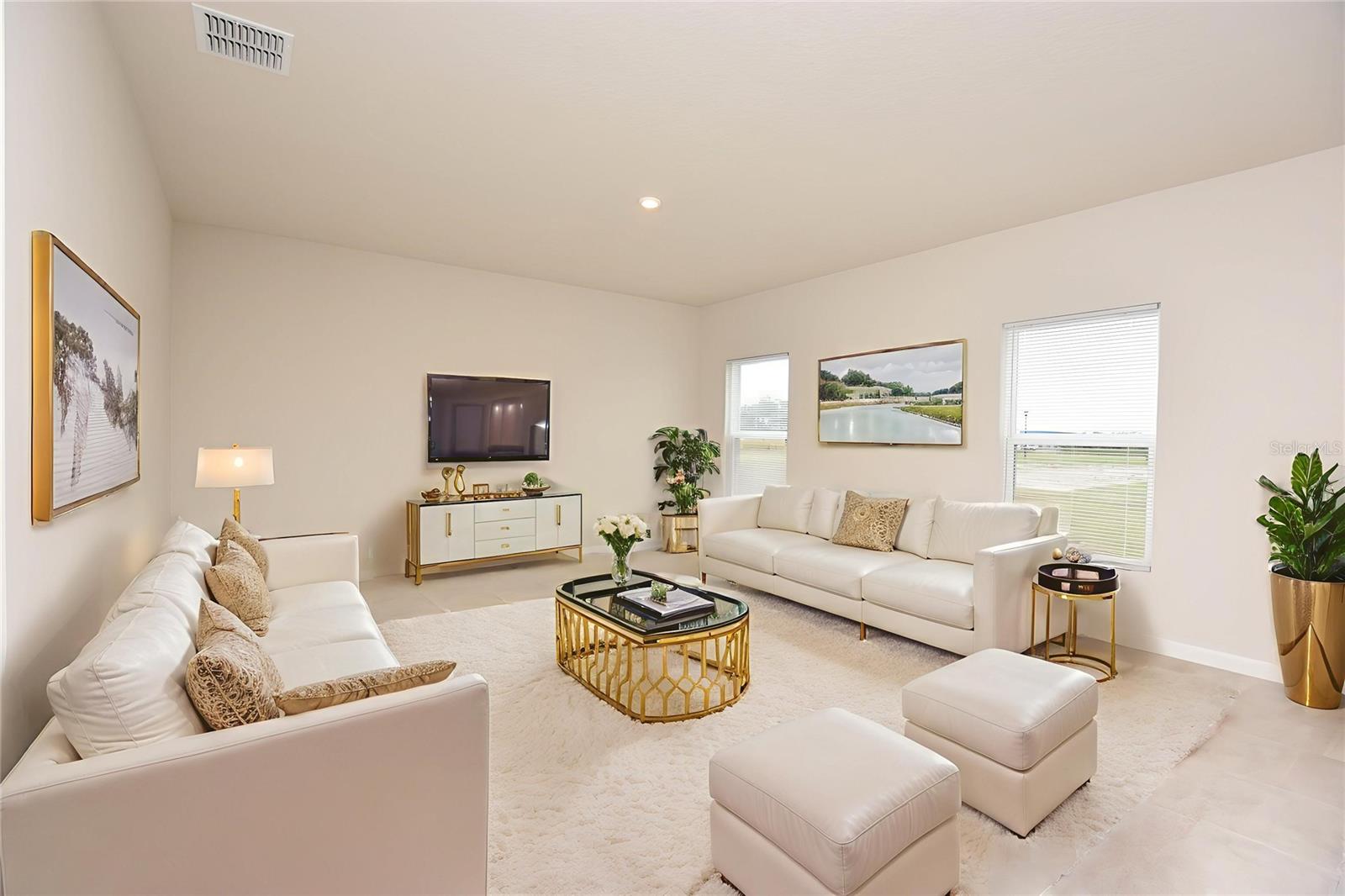 CRYSTAL LAKE PRESERVE - Residential Lease