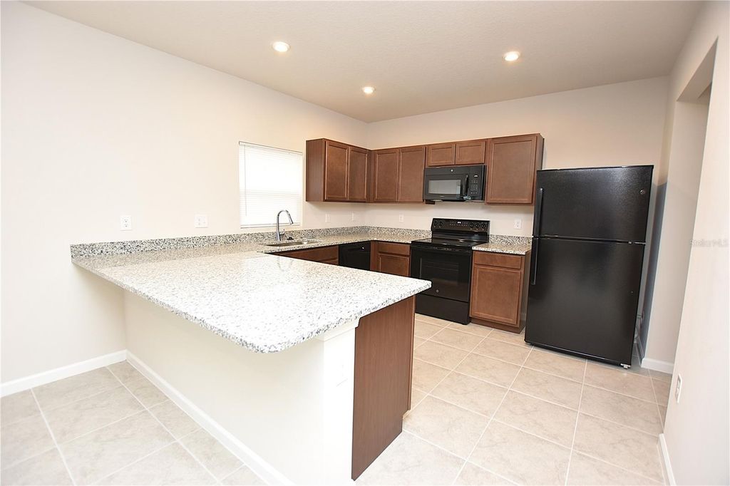 Photo of 622 Manchester Path, Dundee, FL 33838 (MLS # L4957807)