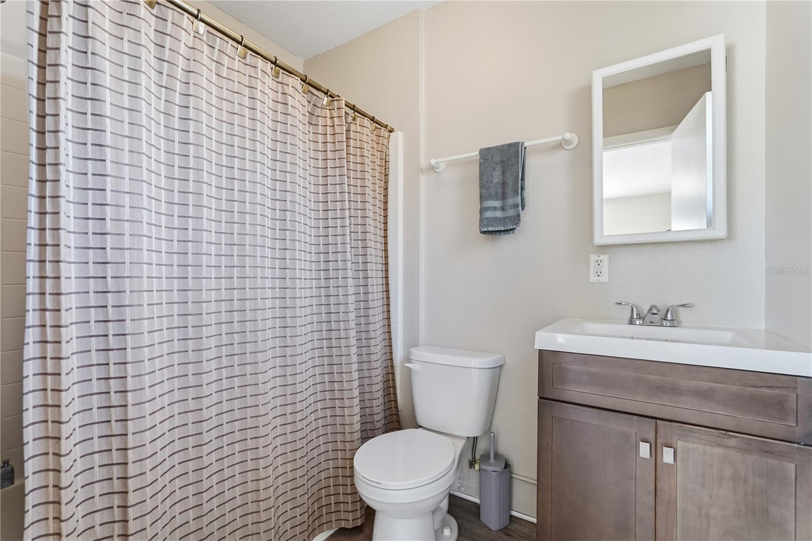 MAGNOLIA HEIGHTS - Commercial Sale