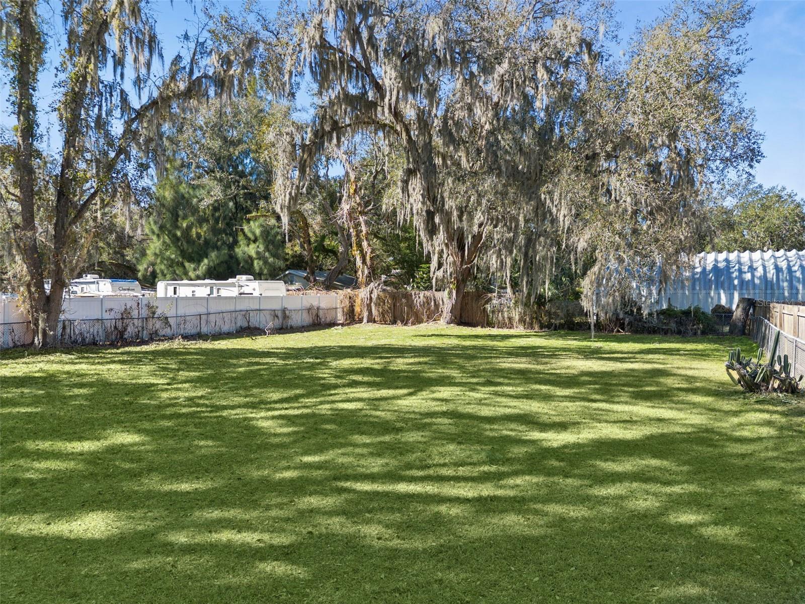 ACREAGE & UNREC - Land