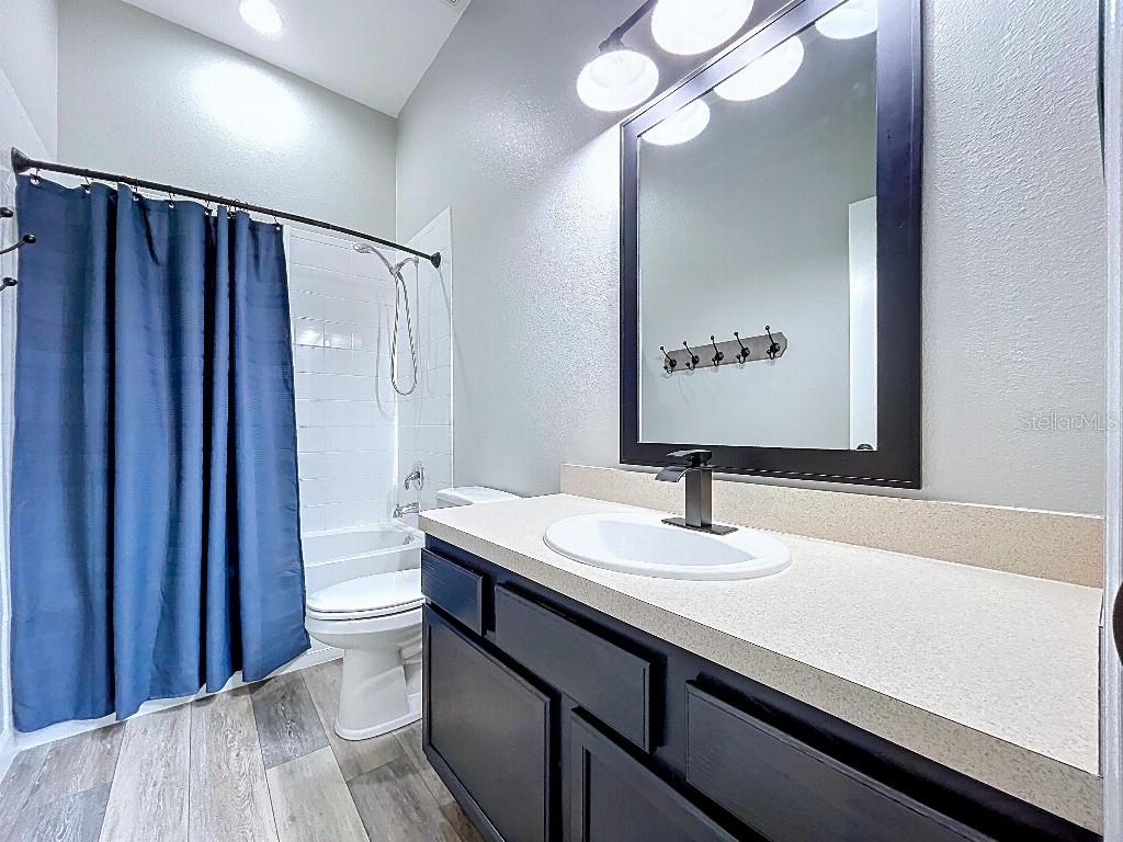 TOWNHOMES AT SABAL POINTE - Residential