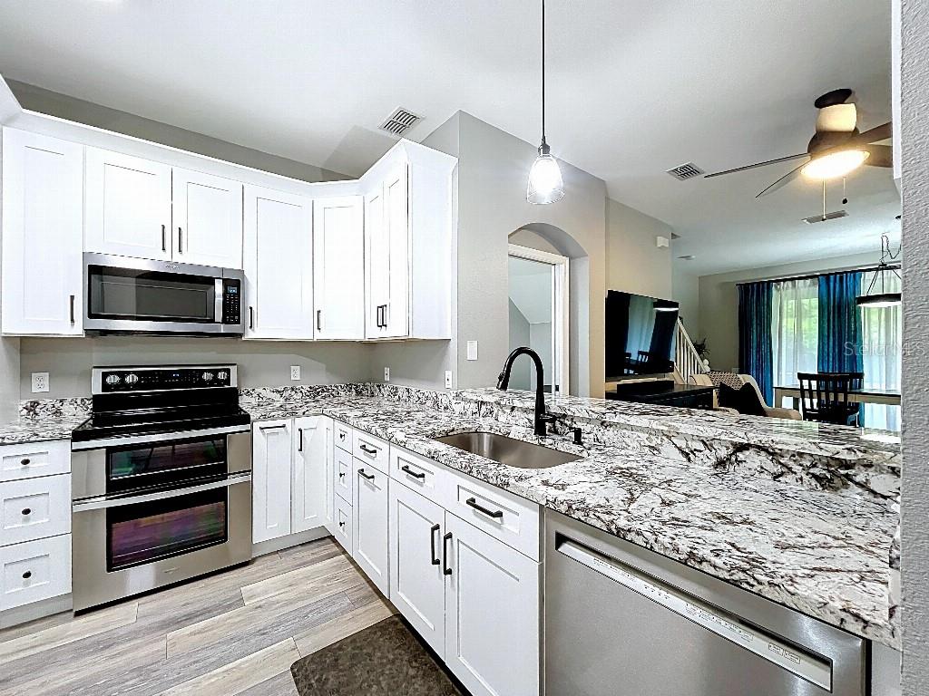 TOWNHOMES AT SABAL POINTE - Residential
