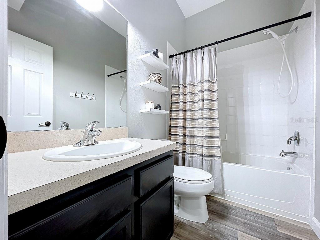 TOWNHOMES AT SABAL POINTE - Residential