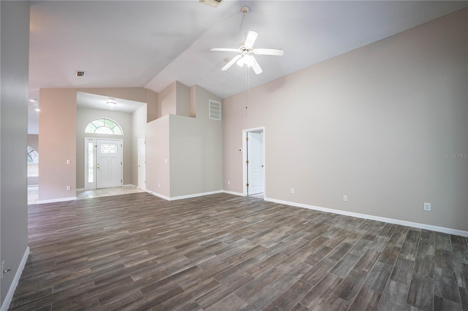 HERITAGE ISLES PH 3D - Residential