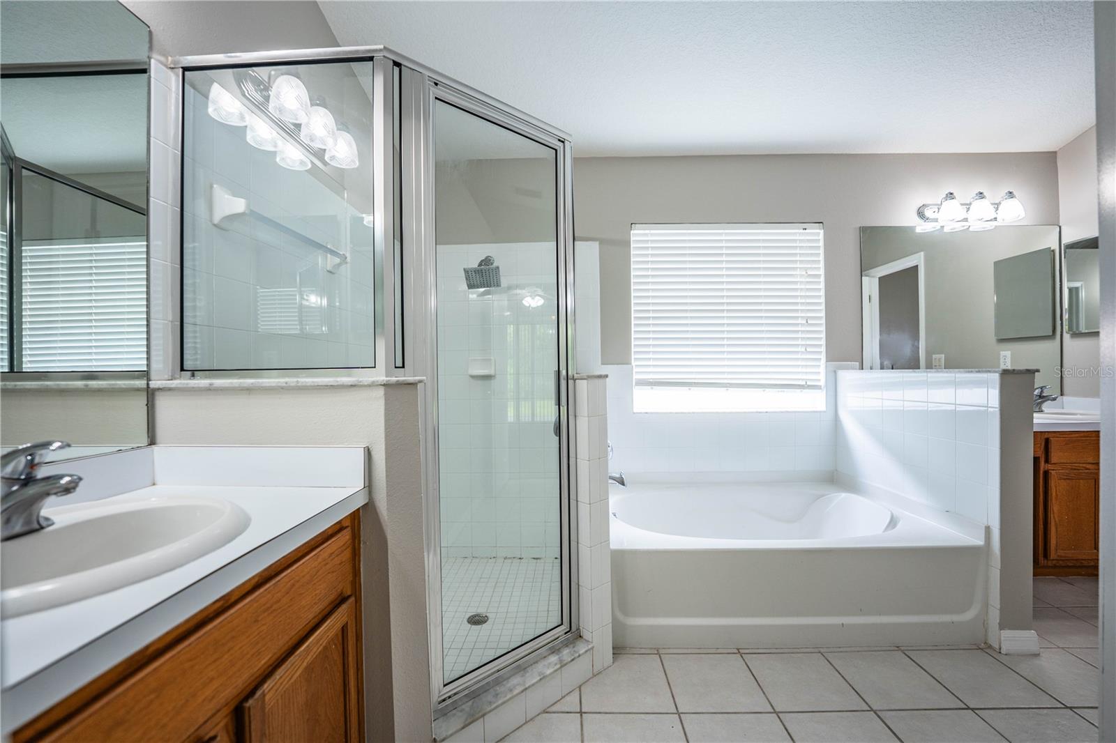 HERITAGE ISLES PH 3D - Residential