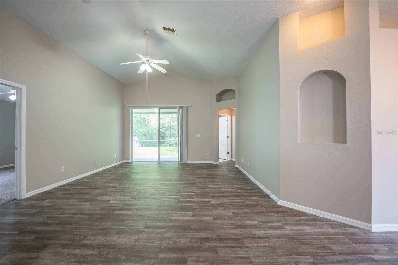 HERITAGE ISLES PH 3D - Residential