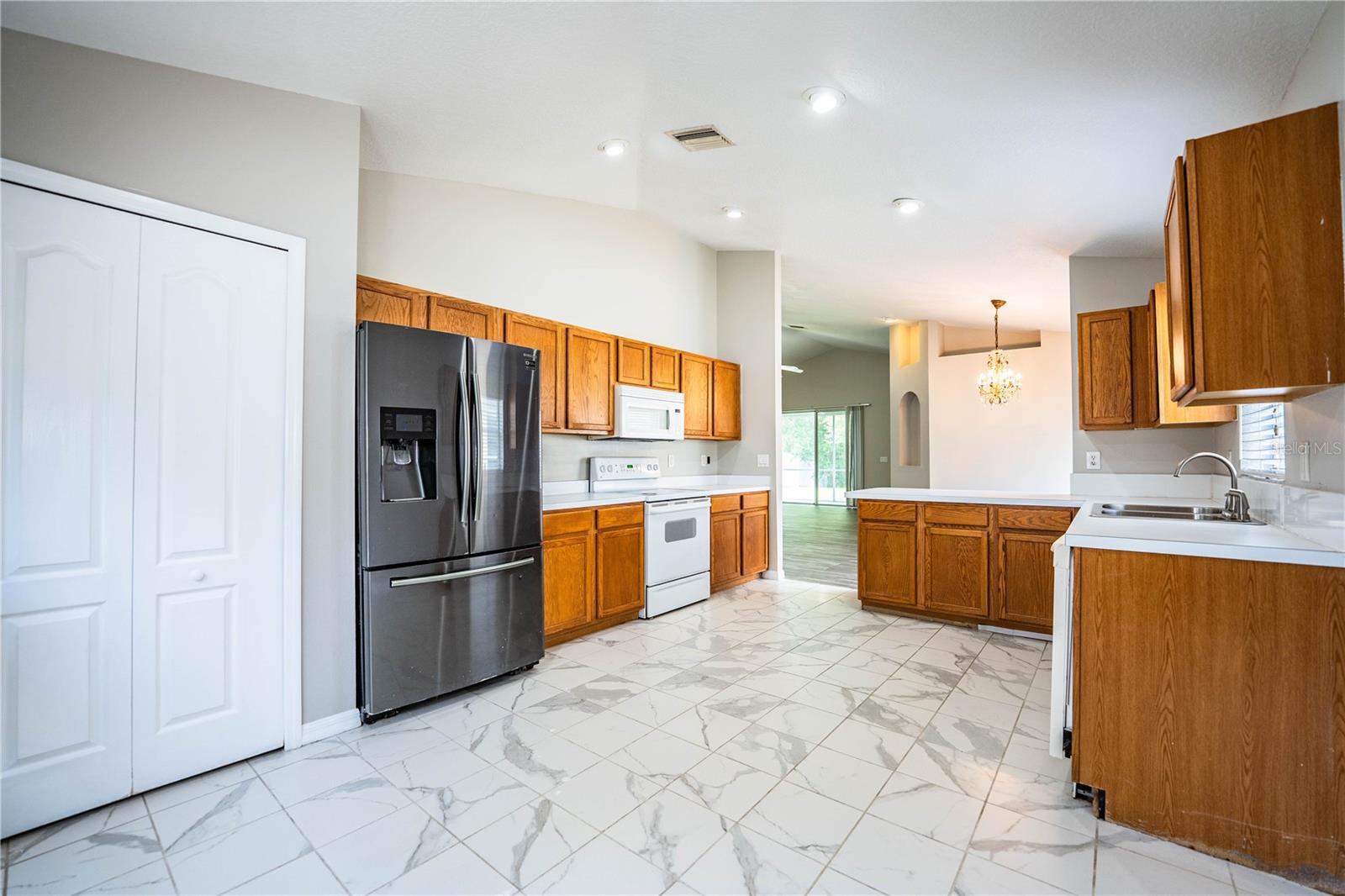 HERITAGE ISLES PH 3D - Residential