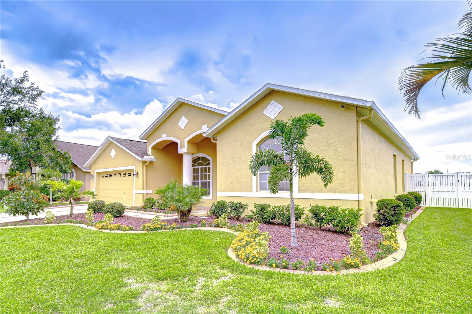 9232 ESTATE COVE CIRCLE