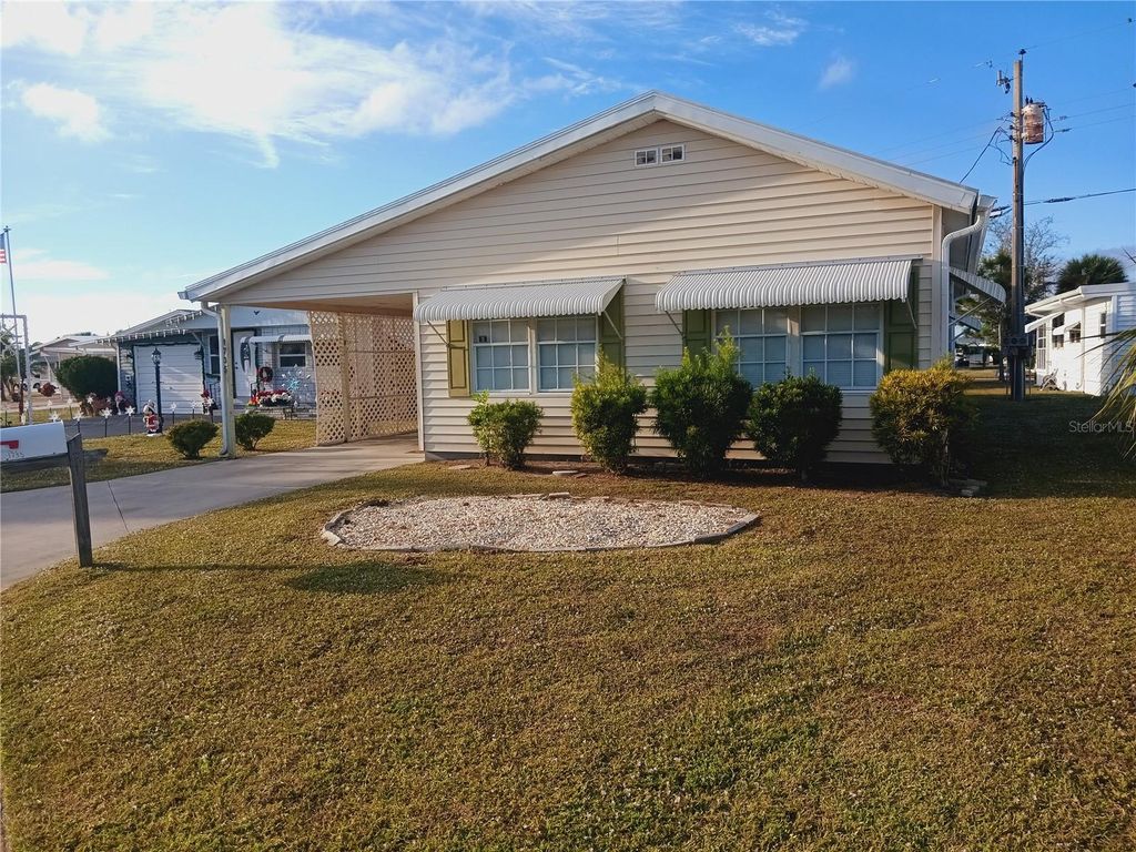 Photo of 1735 Old Elm Street, Sarasota, FL 34234 (MLS # A4676549)