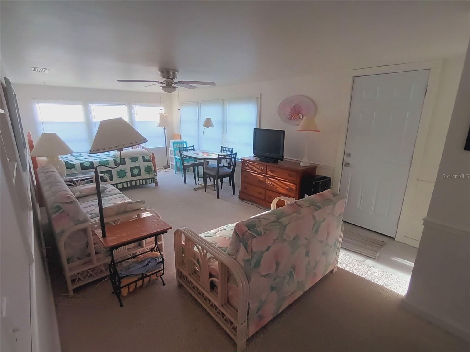 TRI-PAR ESTATES - Residential