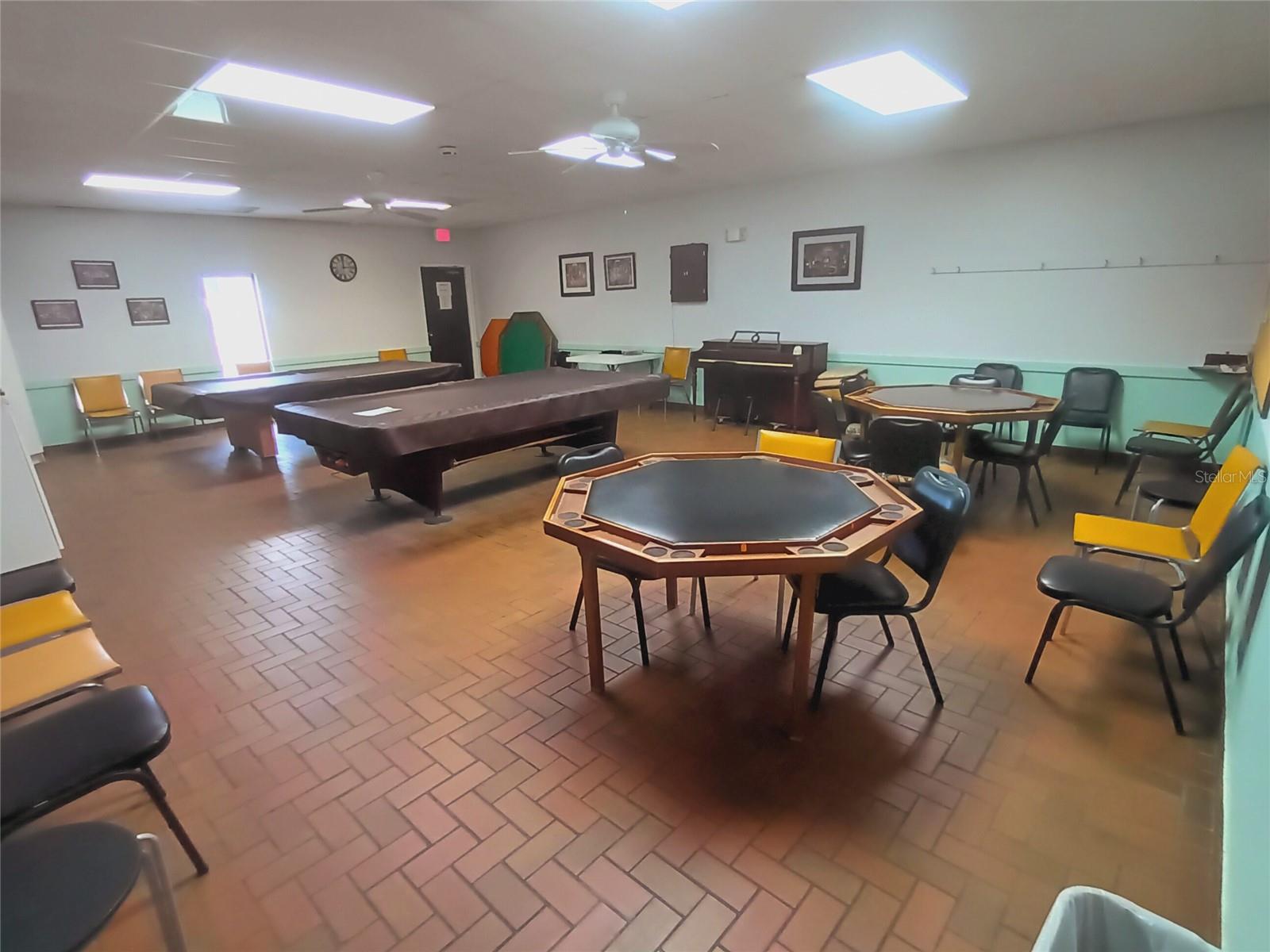 TRI-PAR ESTATES - Residential