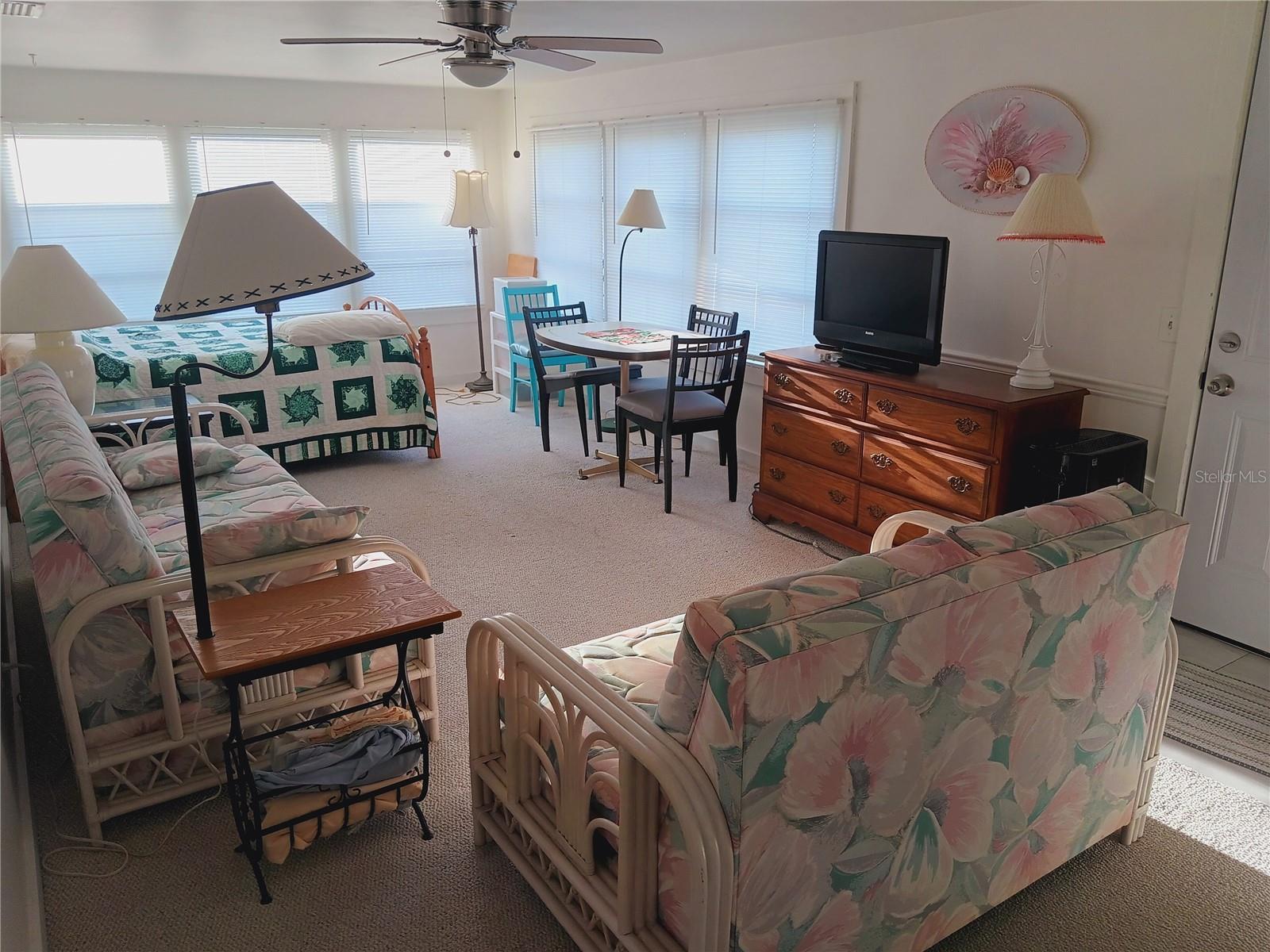 TRI-PAR ESTATES - Residential