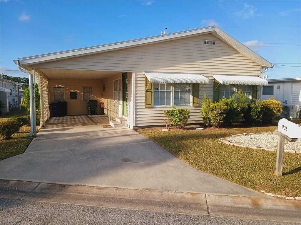 Photo of 1735 Old Elm Street, Sarasota, FL 34234 (MLS # A4676549)