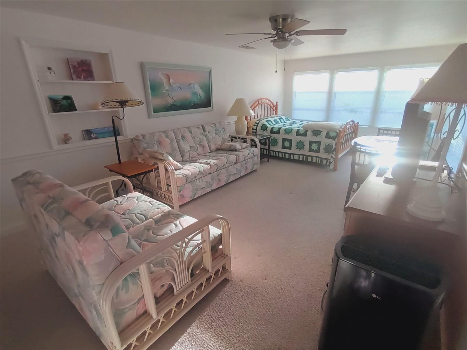 TRI-PAR ESTATES - Residential